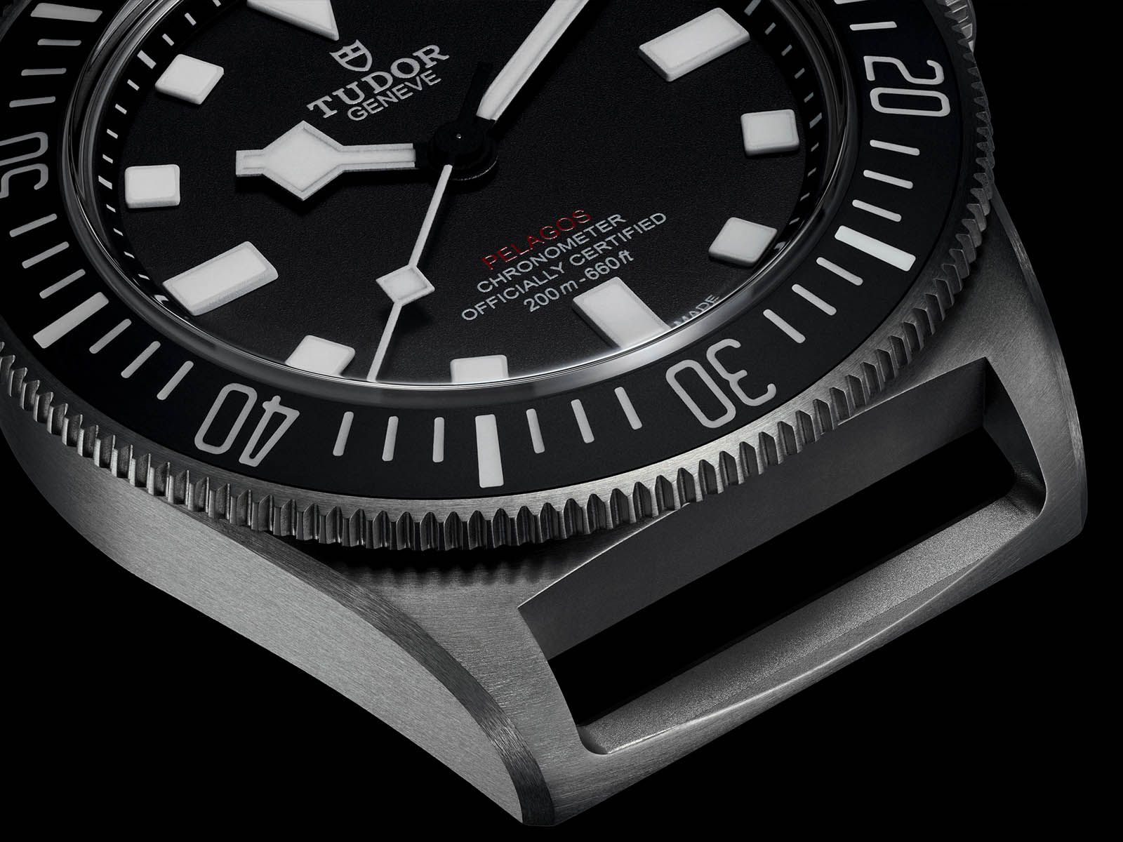 tudor-pelagos-fxd-black-dial-titanium-6.jpg