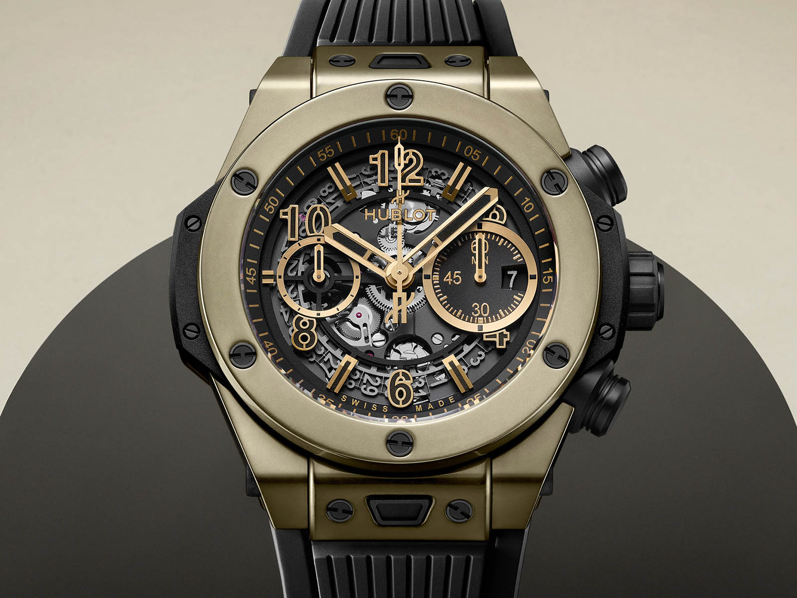 hublot-big-bang-unico-full-magic-gold-1.jpg