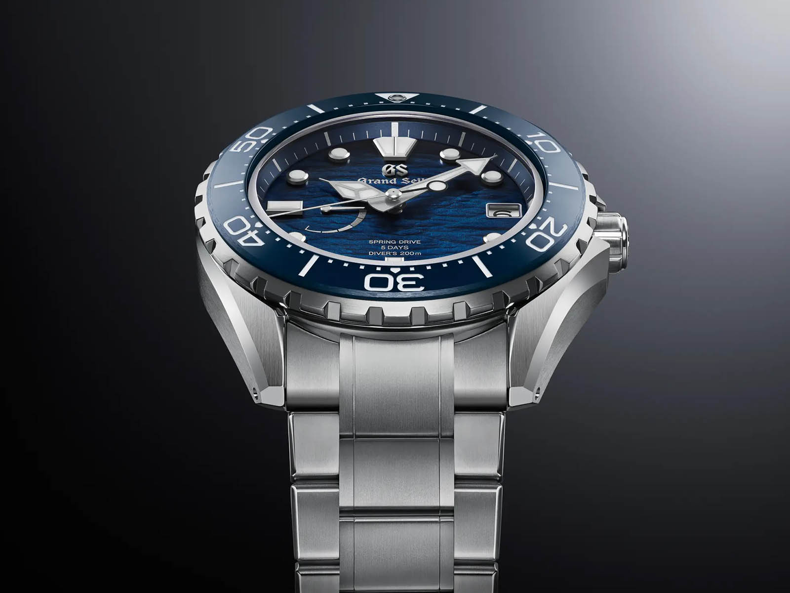 grand-seiko-diver-200-m-slga-023-blue-ushio-2.jpg