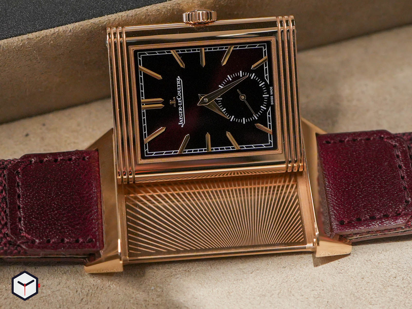 jaeger-lecoultre-reverso-2023-17.jpg