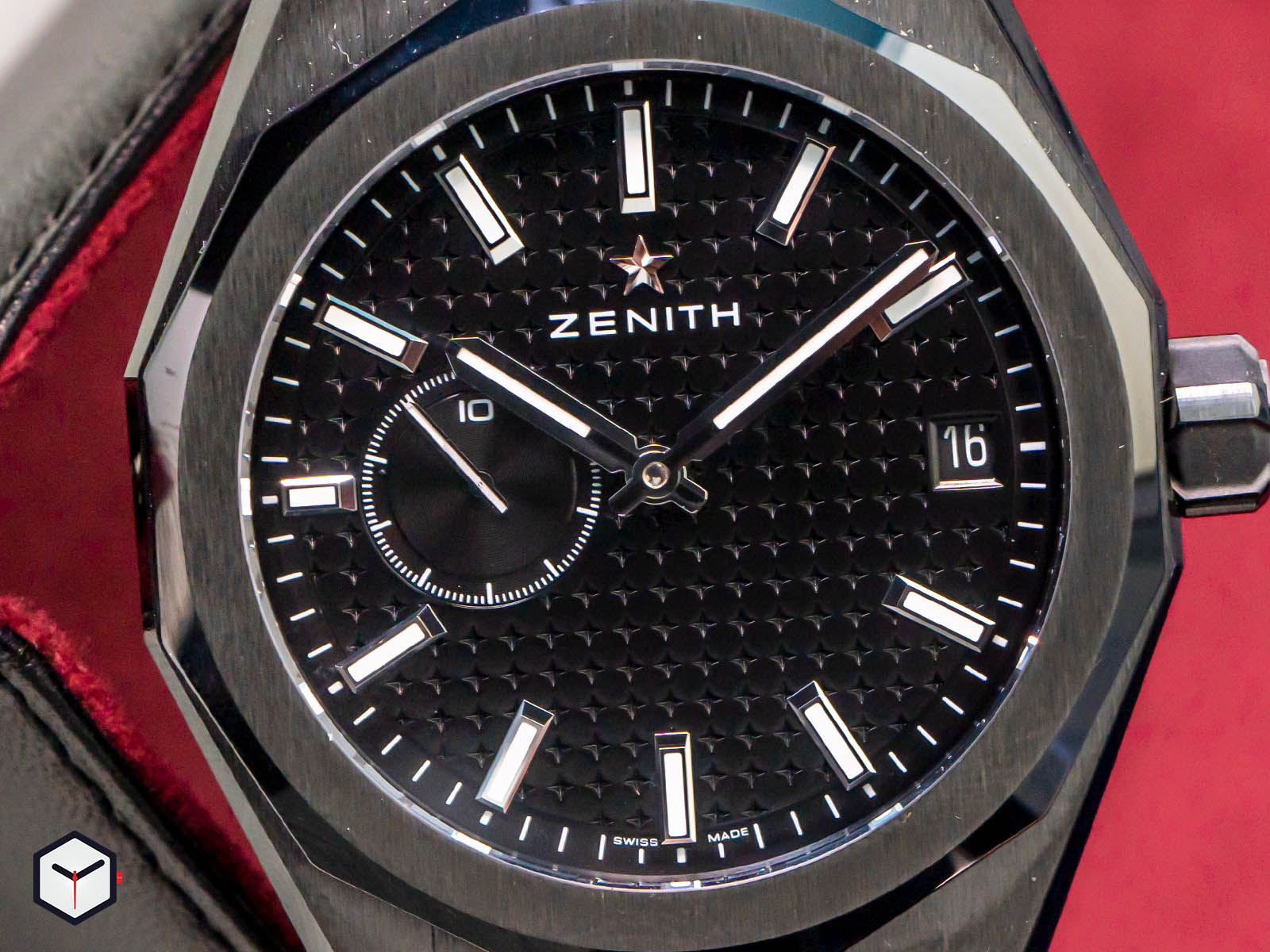 zenith-black-ceramic-defy-skyline-defy-skyline-skeleton-5.jpg