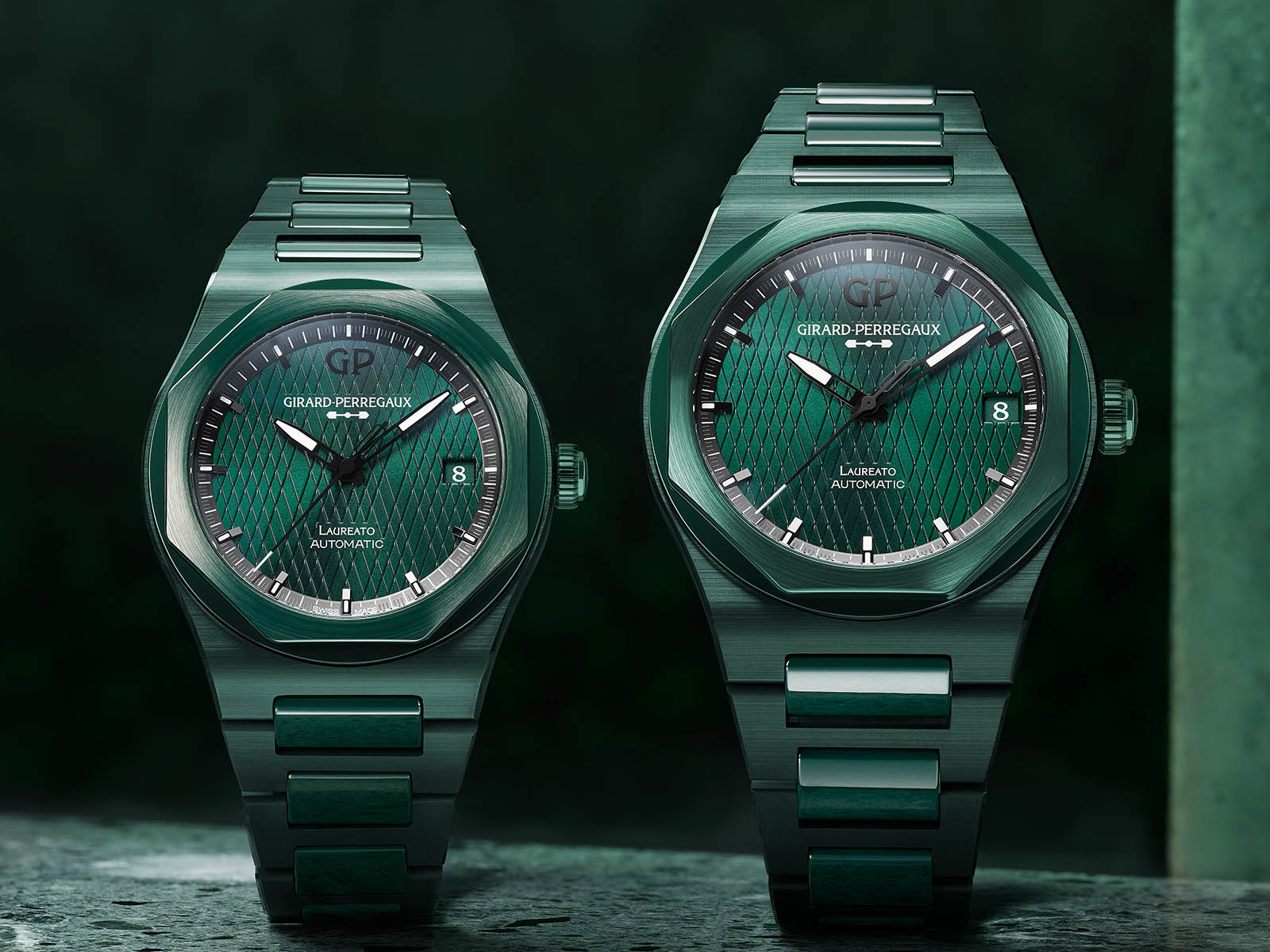 girard-perregaux-laureato-green-ceramic-aston-martin-edition-5.jpg