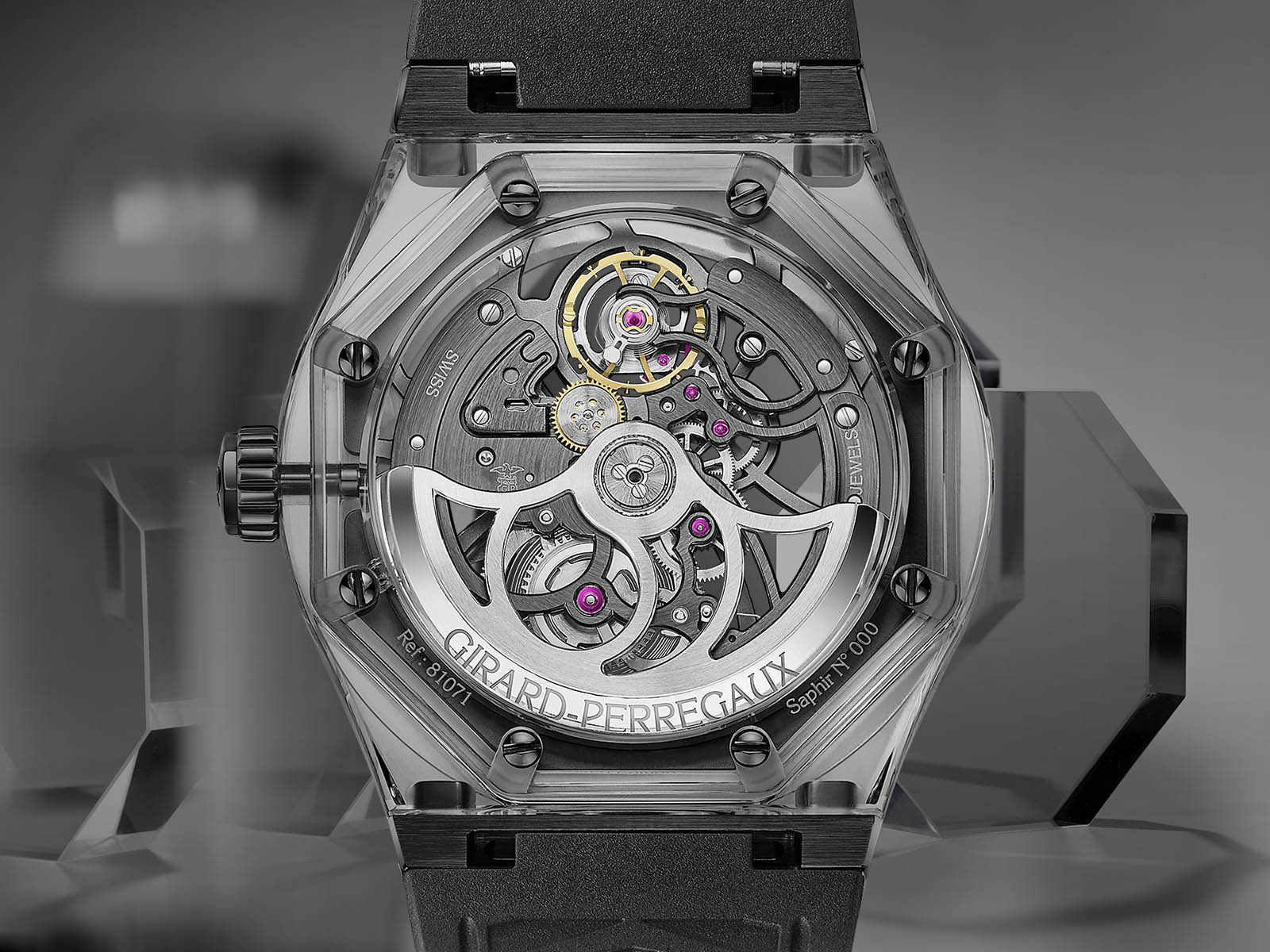 girard-perregaux-laureato-absolute-light-fire-light-shade-9.jpg