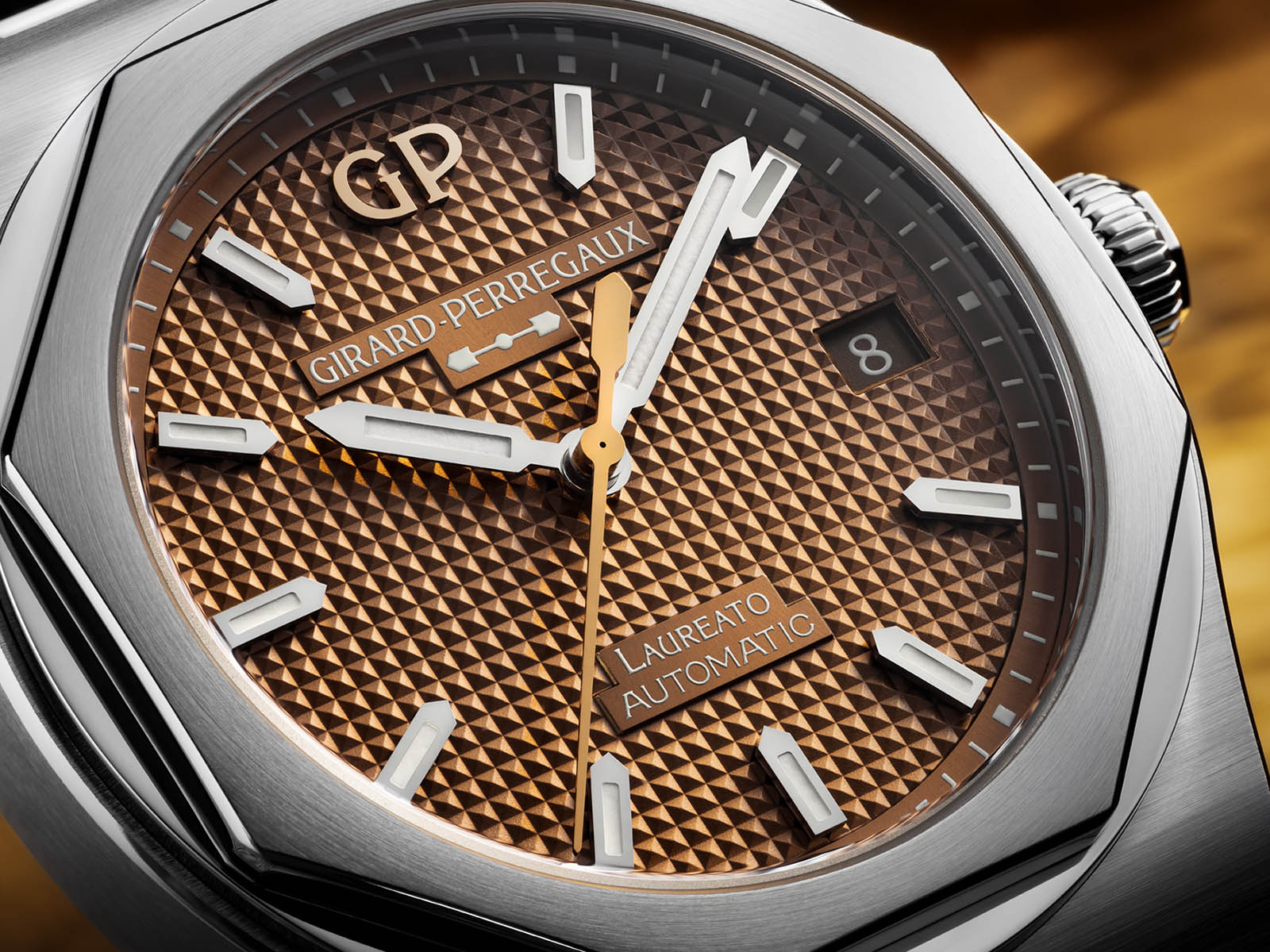 girard-perregaux-laureato-38-mm-copper-5.jpg