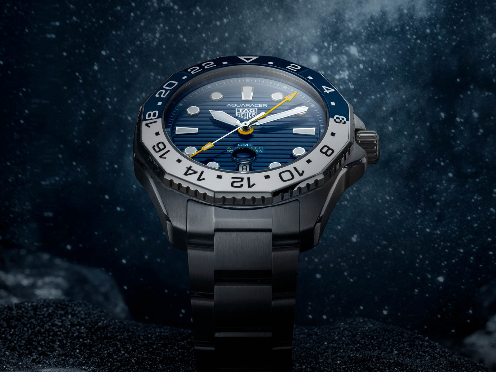 tag-heuer-aquaracer-professional-300-gmt-2.jpg