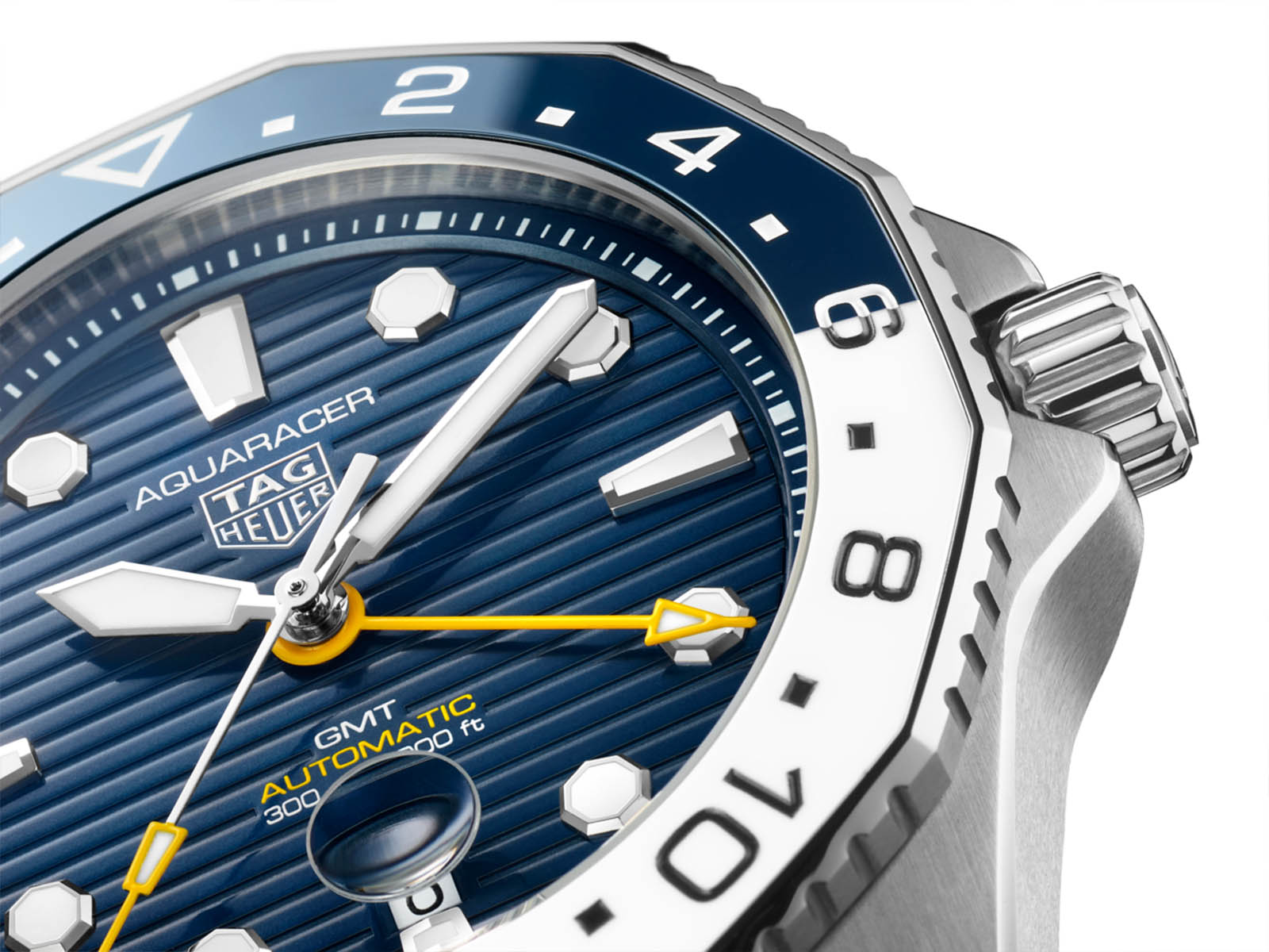 tag-heuer-aquaracer-professional-300-gmt-6.jpg