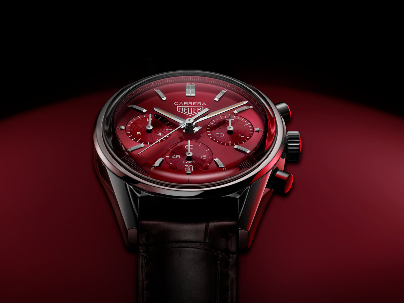 tag-heuer-carrera-red-dial-limited-edition-3.jpg