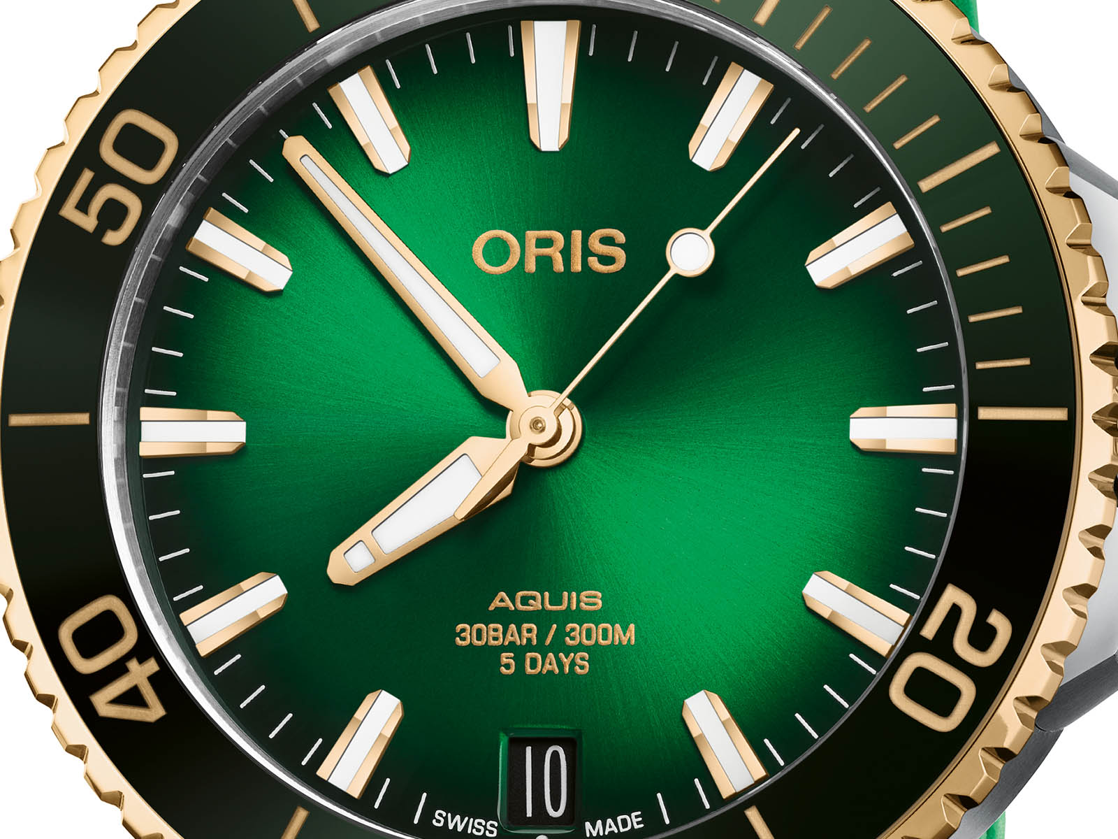 oris-aquis-date-calibre-400-bi-color-6.jpg