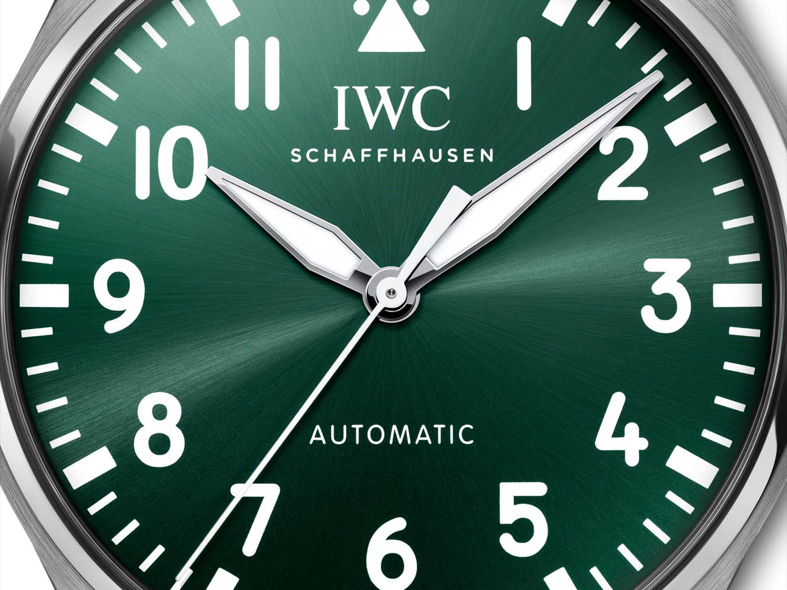 iwc-big-pilots-watch-43-racing-green-5.jpg