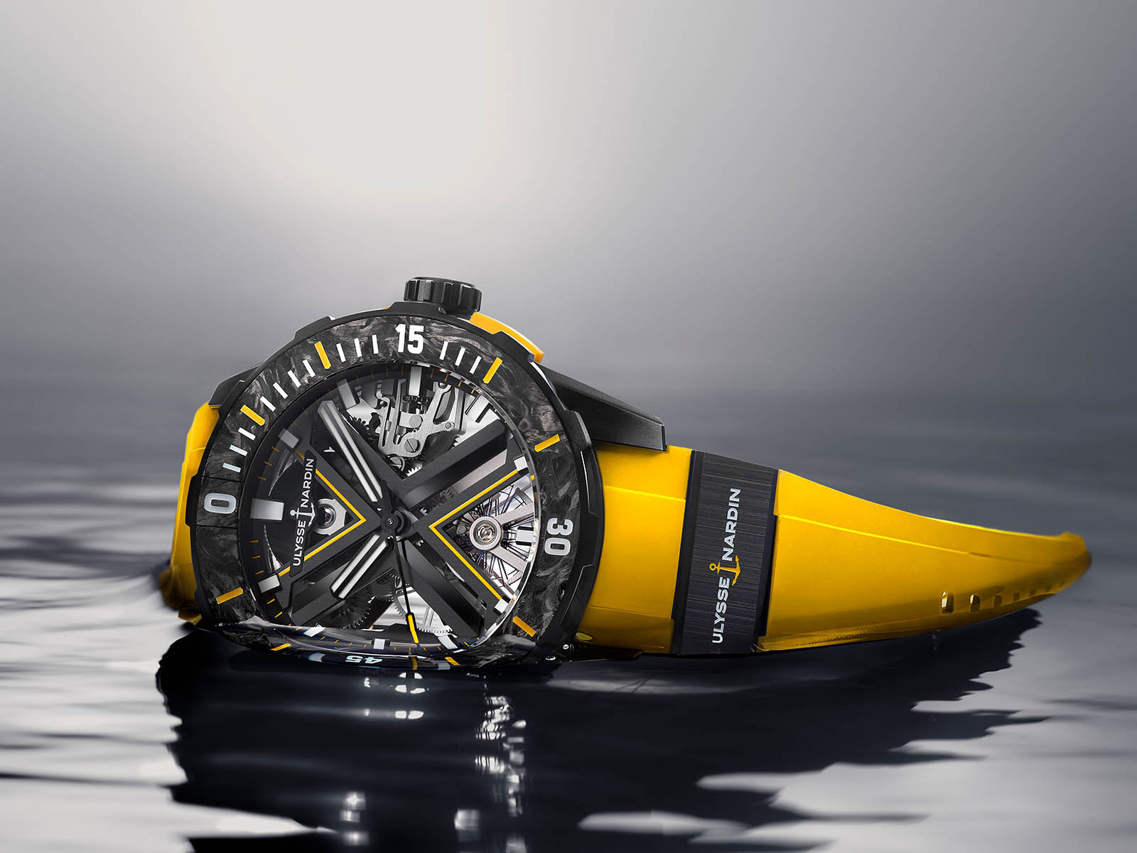 ulysse-nardin-unveils-the-diver-skeleton-black-watch-3.jpg