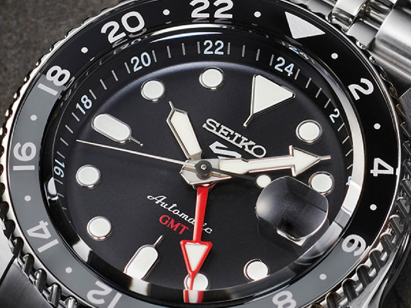 seiko-5-sports-gmt-ssk001k1-ssk003k1-ssk005k1-5.jpg