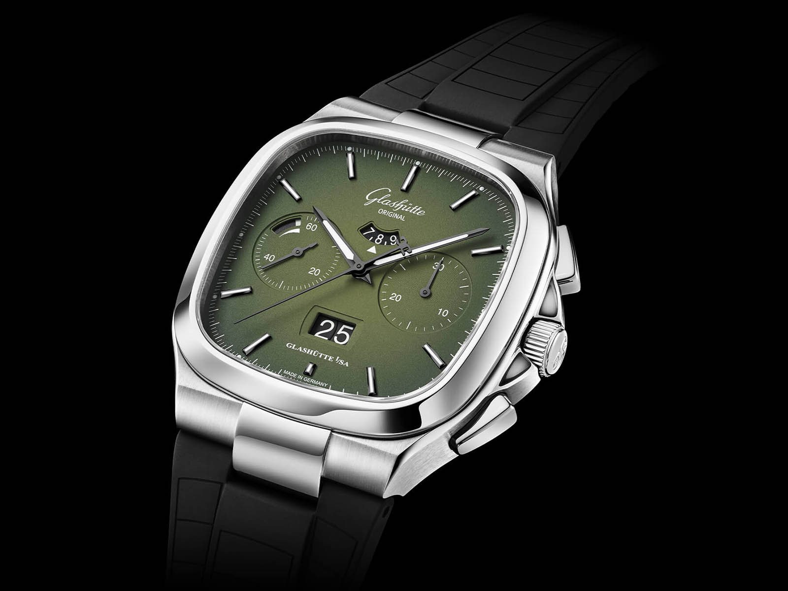 glashutte-original-seventies-chronograph-panorama-date-fab-green-2.jpg