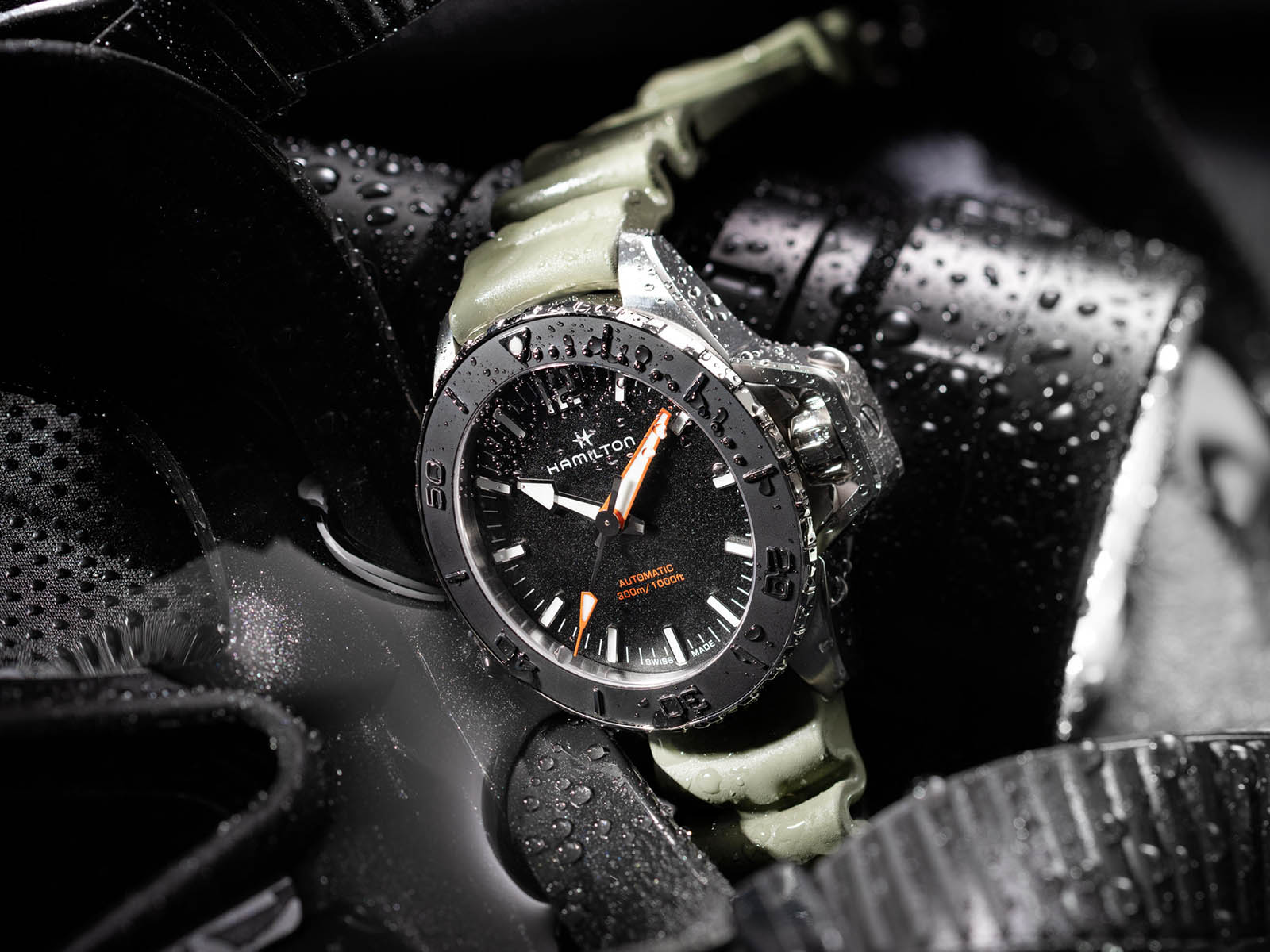 hamilton-khaki-navy-frogman-auto-46-mm-3.jpg