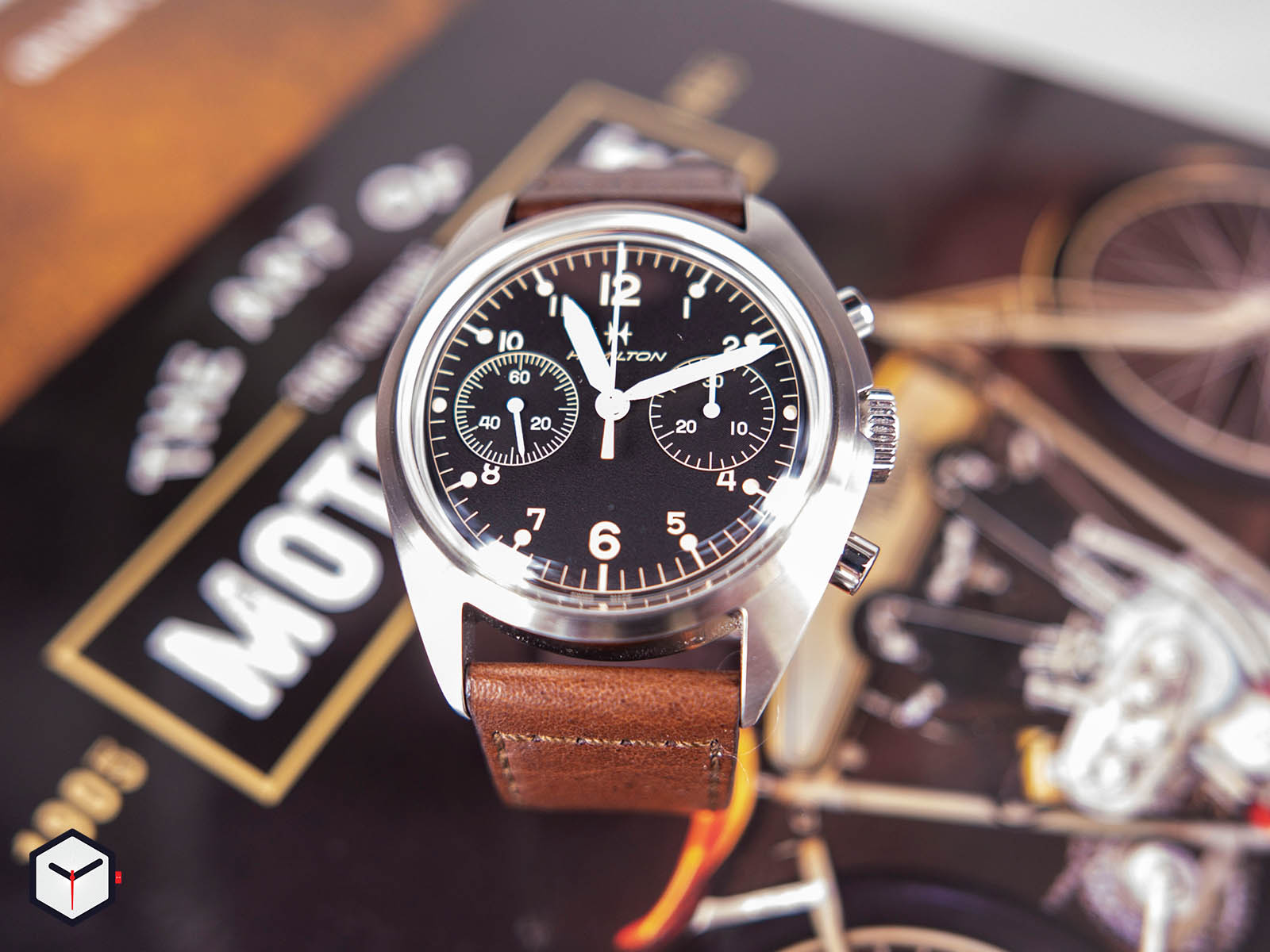 Hamilton-Khaki-Pilot-Pioneer-Mechanical-Chronograph-2.jpg