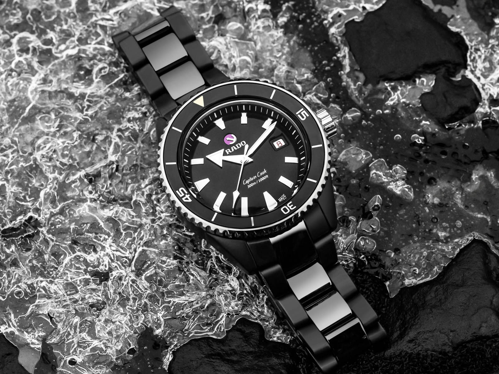 rado-captain-cook-high-tech-ceramic-diver-1.jpg