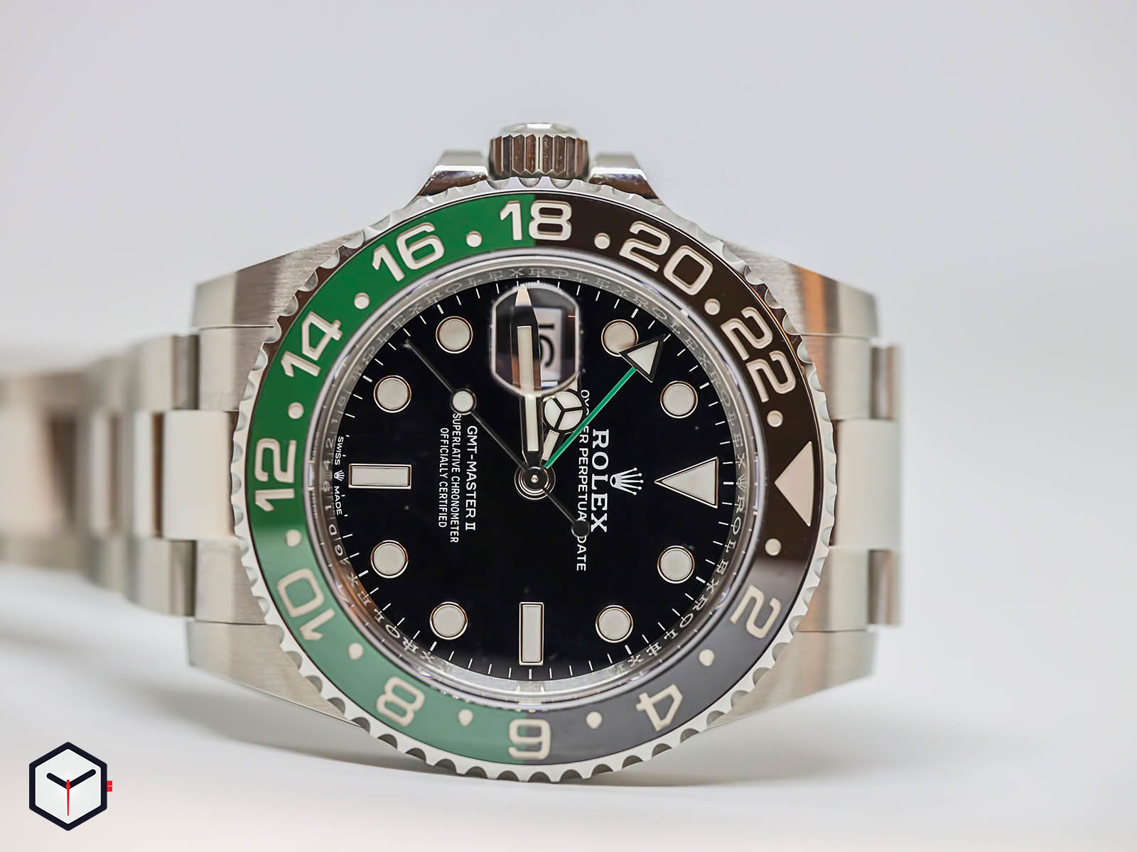 Rolex-Oyster-Perpetual-GMT-Master-2-8.jpg