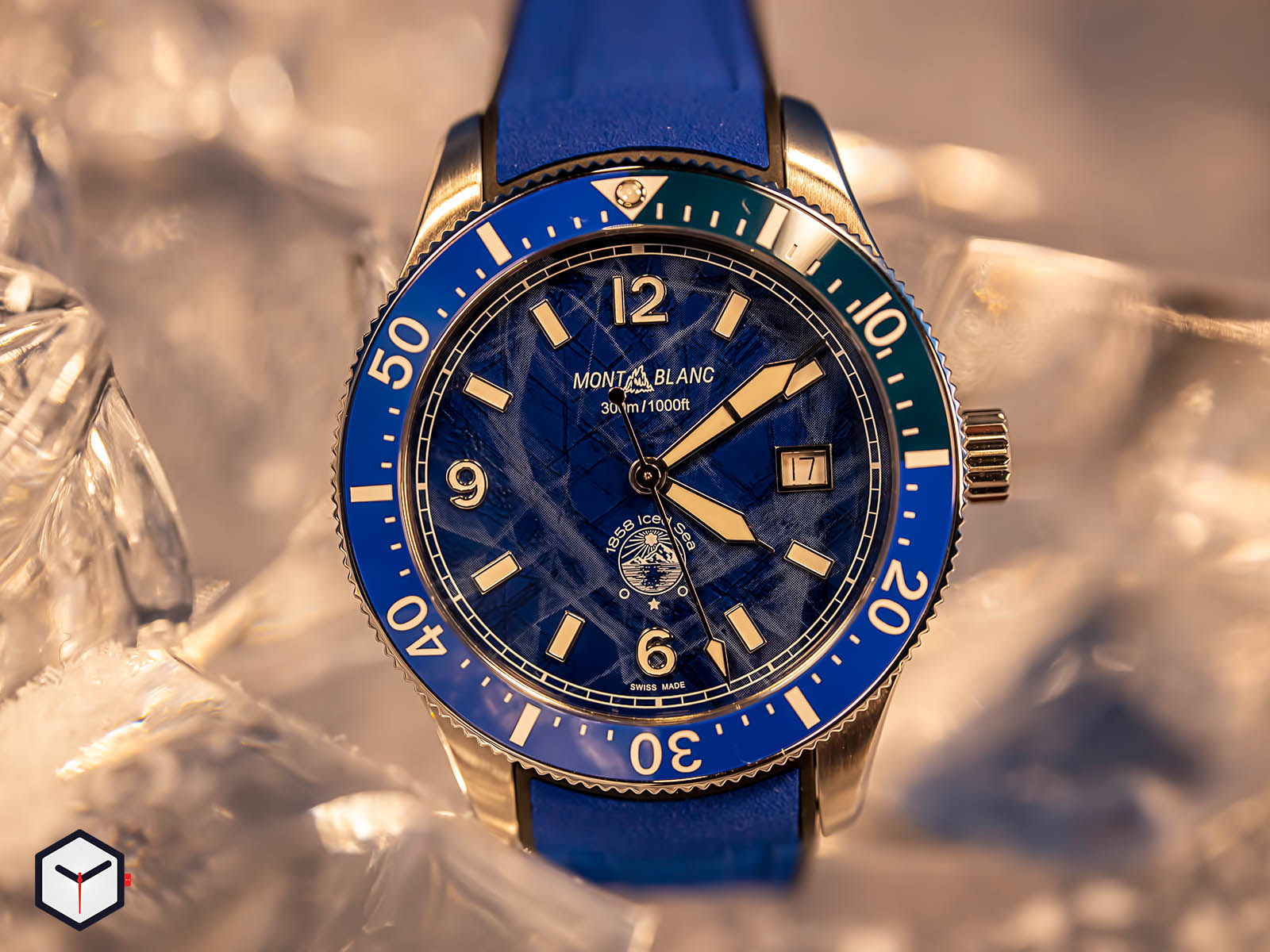 Montblanc-1858-ced-Sea-Automatic-Date-Blue-8.jpg