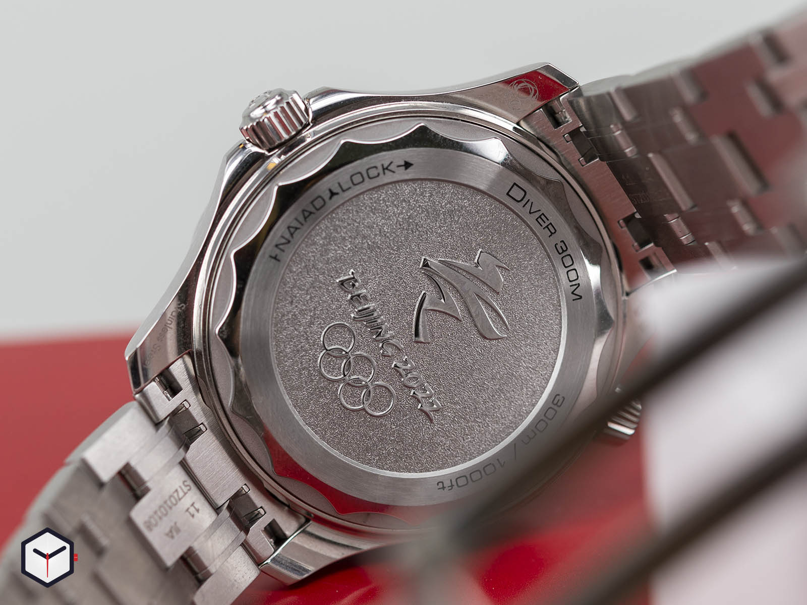 omega-seamaster-diver-300m-beijing-5.jpg