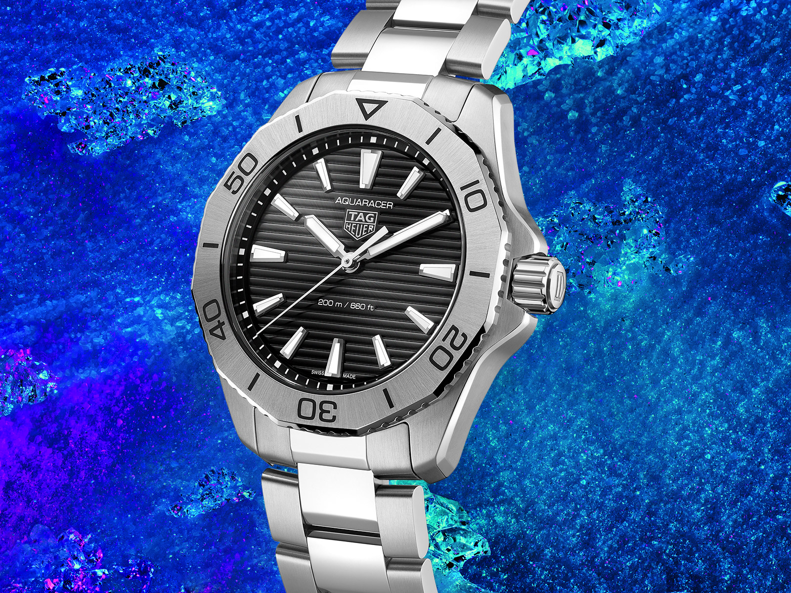 tag-heuer-aquaracer-outdoors-4.jpg