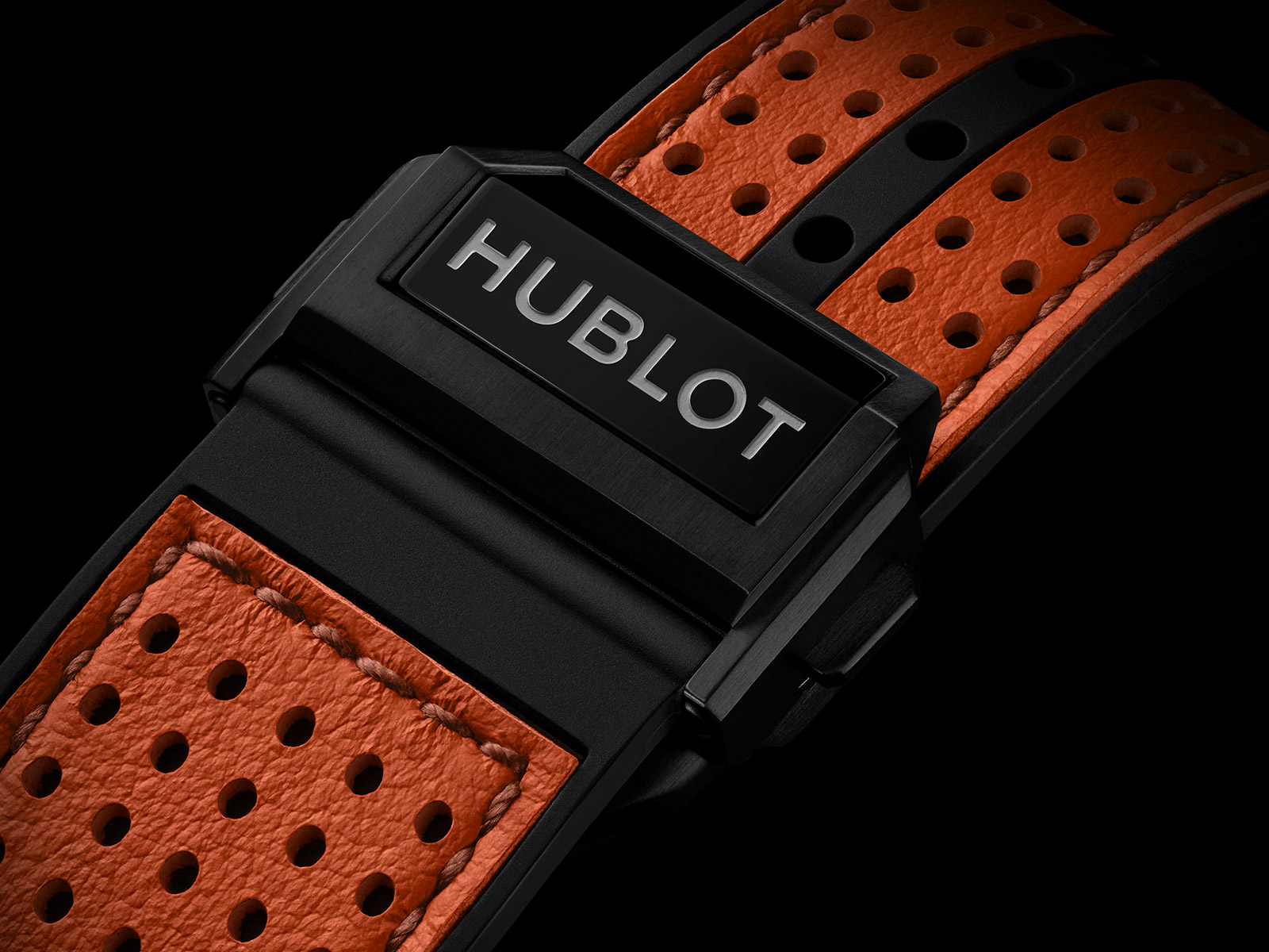 hublot-big-bang-unico-golf-orange-carbon-5.jpg