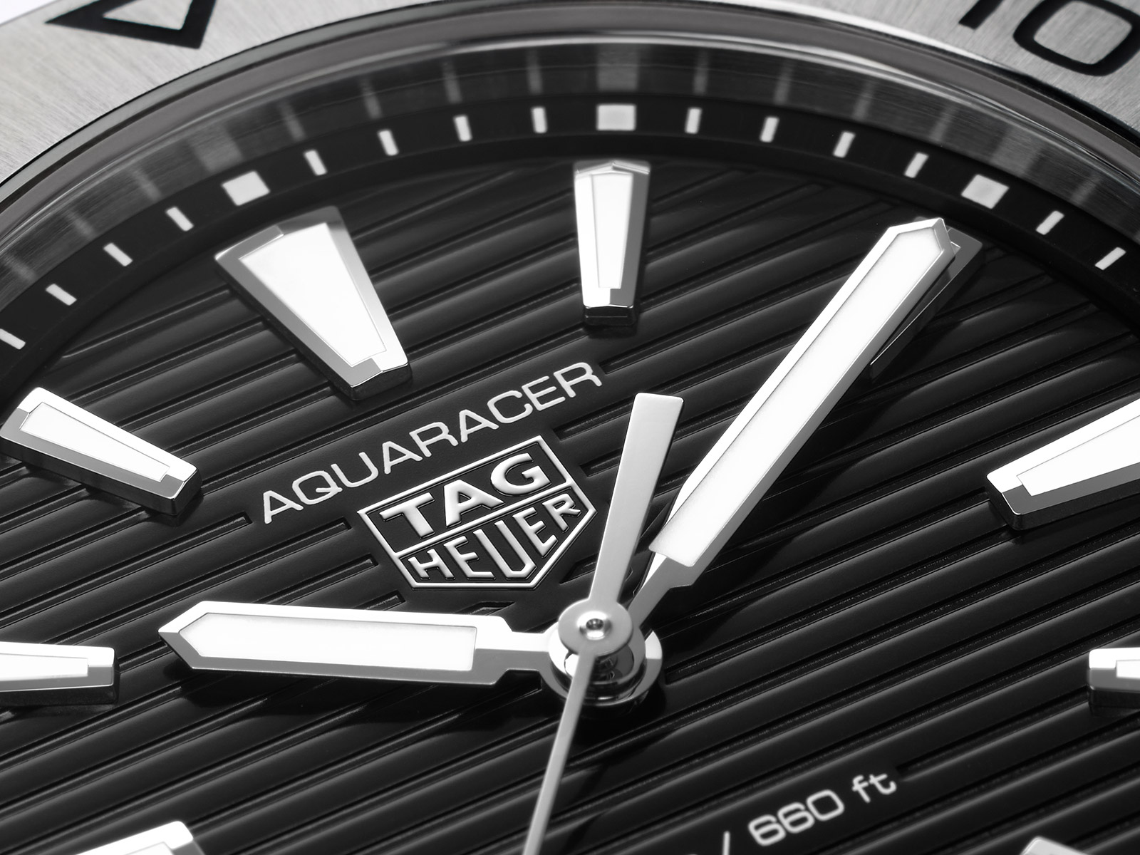 tag-heuer-aquaracer-outdoors-12.jpg