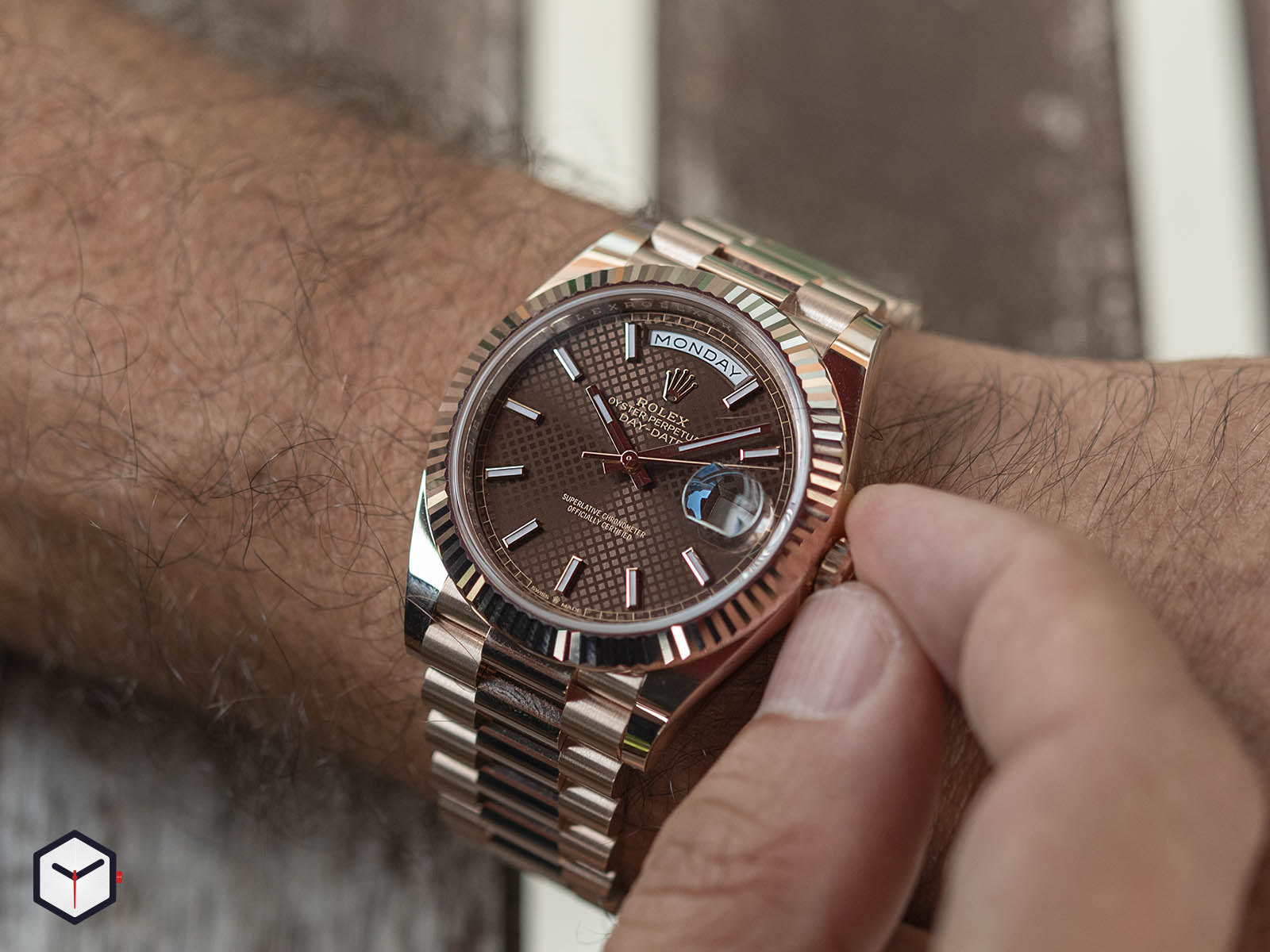 228235-rolex-day-date-40-chocolate-dial-7.jpg