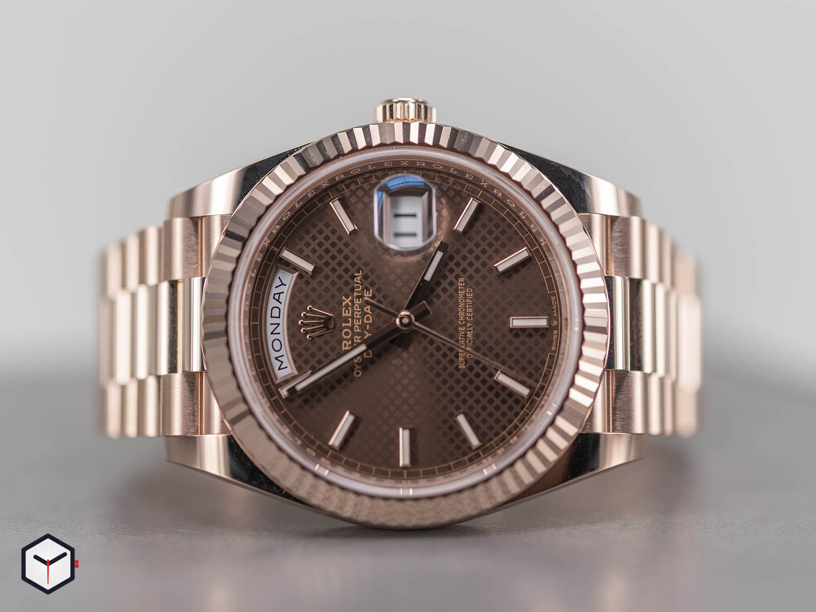 228235-rolex-day-date-40-chocolate-dial-2.jpg