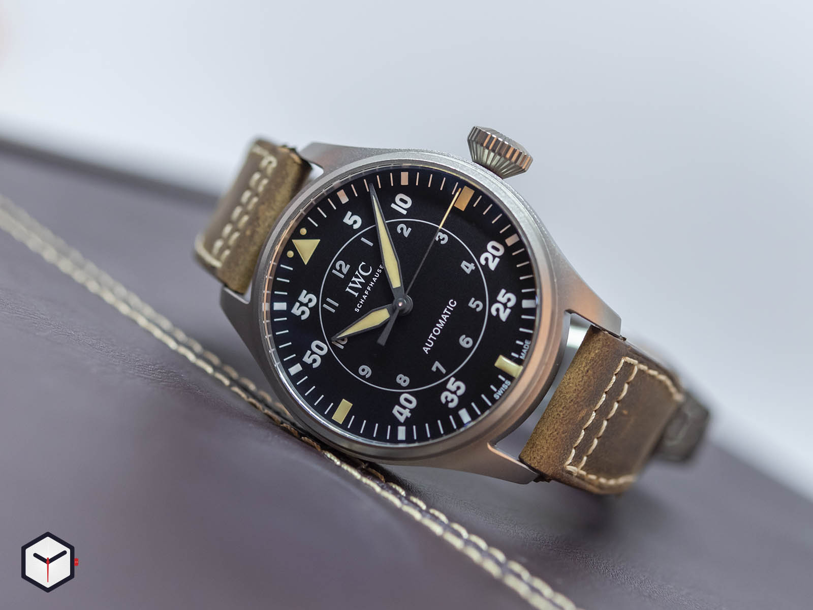 iw329701-iwc-big-pilot-s-watch-43-spitfire-1.jpg