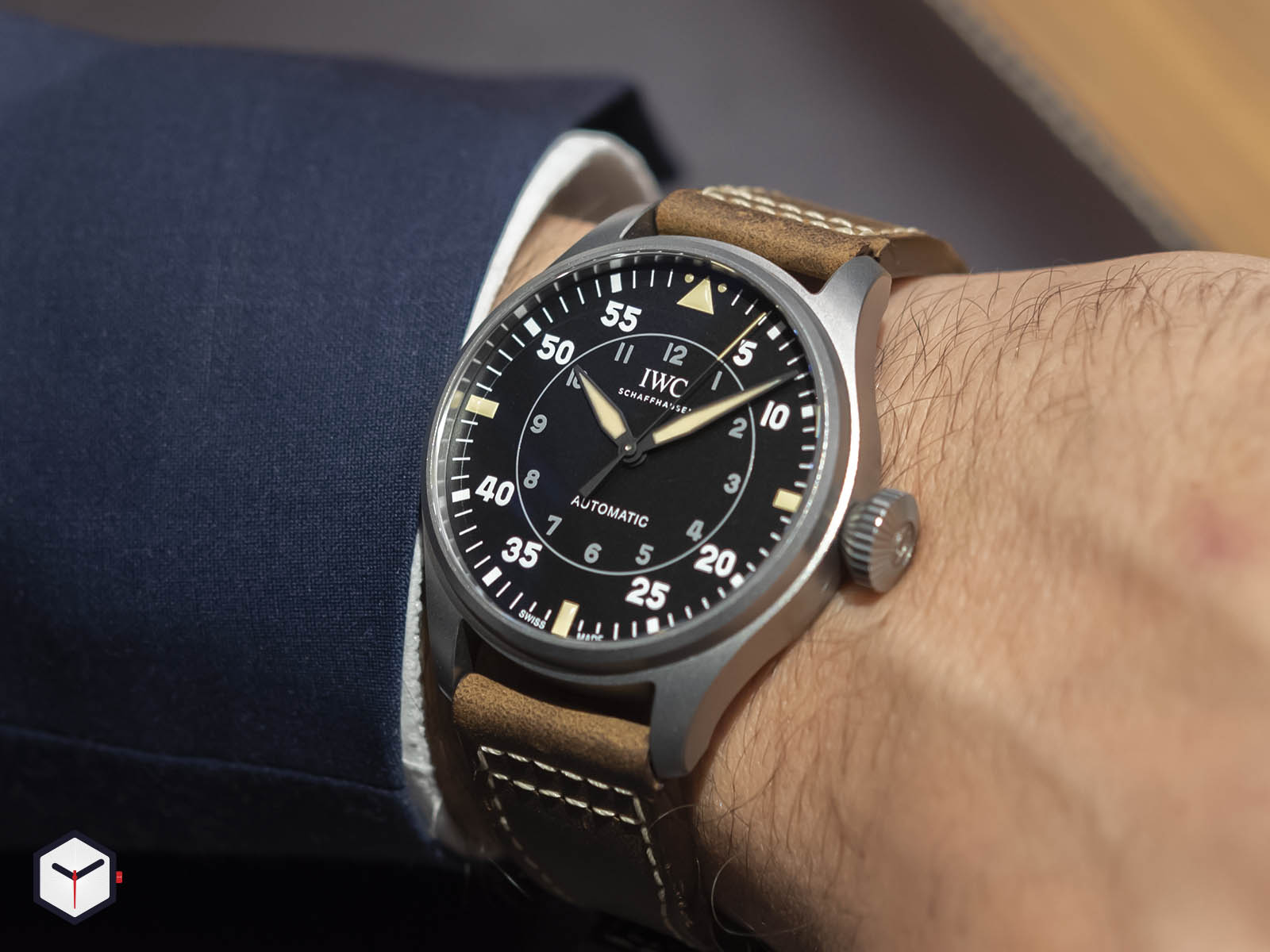 iw329701-iwc-big-pilot-s-watch-43-spitfire-7.jpg