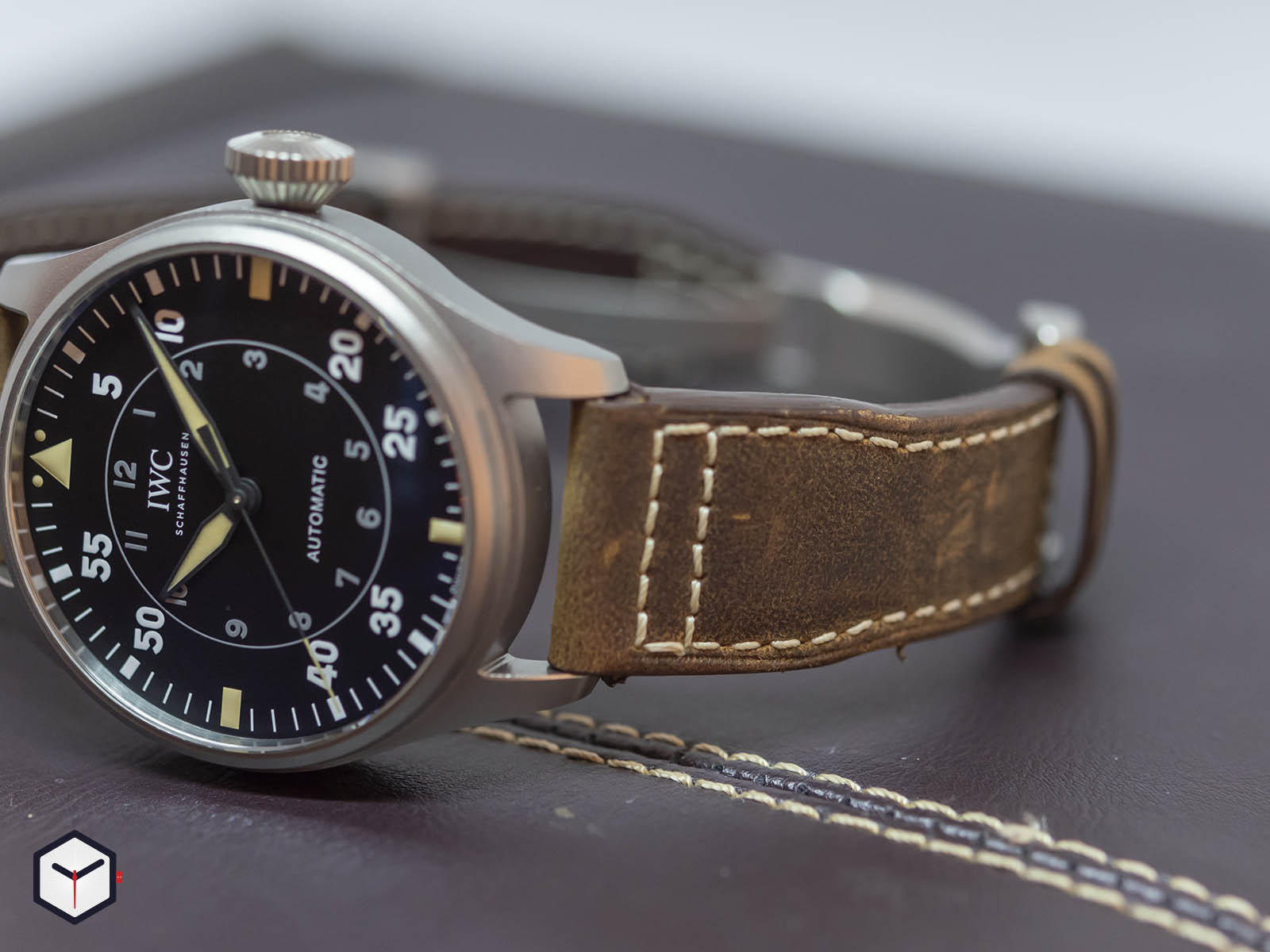 iw329701-iwc-big-pilot-s-watch-43-spitfire-4.jpg