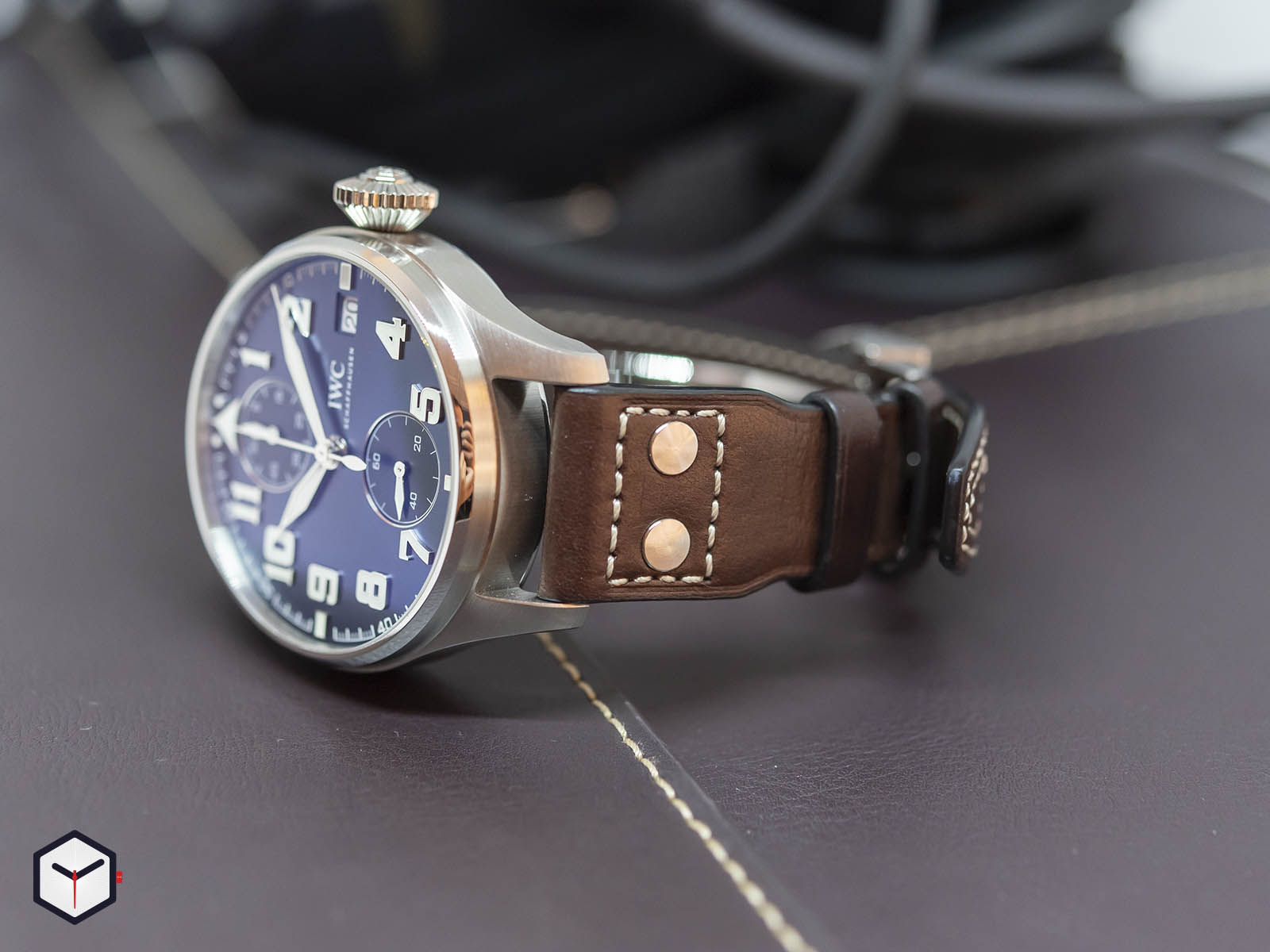 iwc-big-pilot-s-watch-monopusher-le-petit-prince-5.jpg