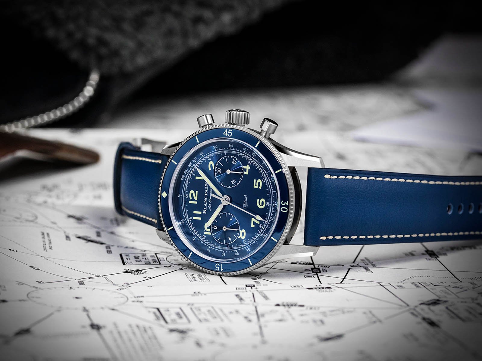 ac02-12b40-63-blancpain-air-command-flyback-chronograph-titanium-1.jpg