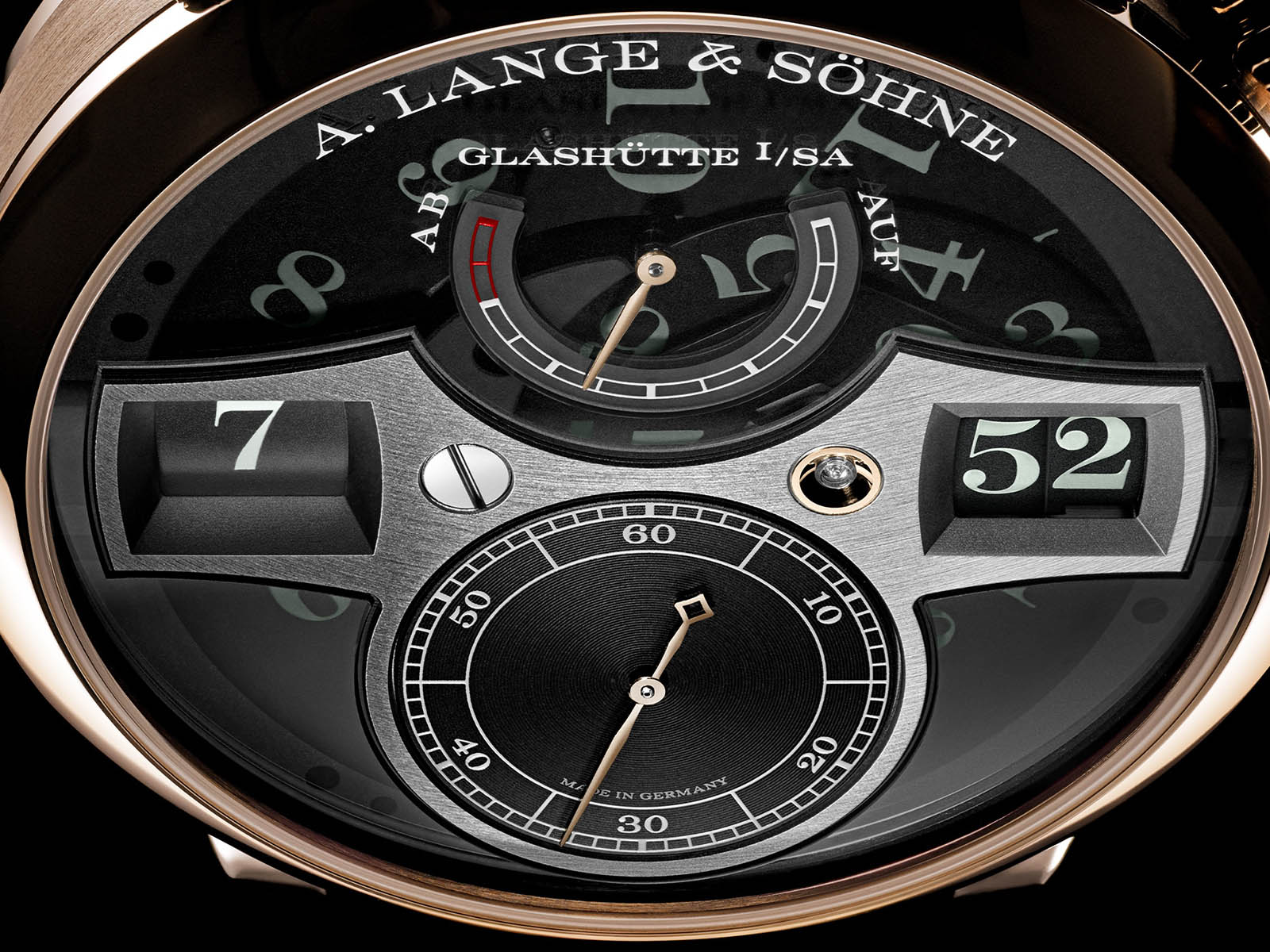 142-055-a-lange-sohne-zeitwerk-honeygold-lumen-7.jpg