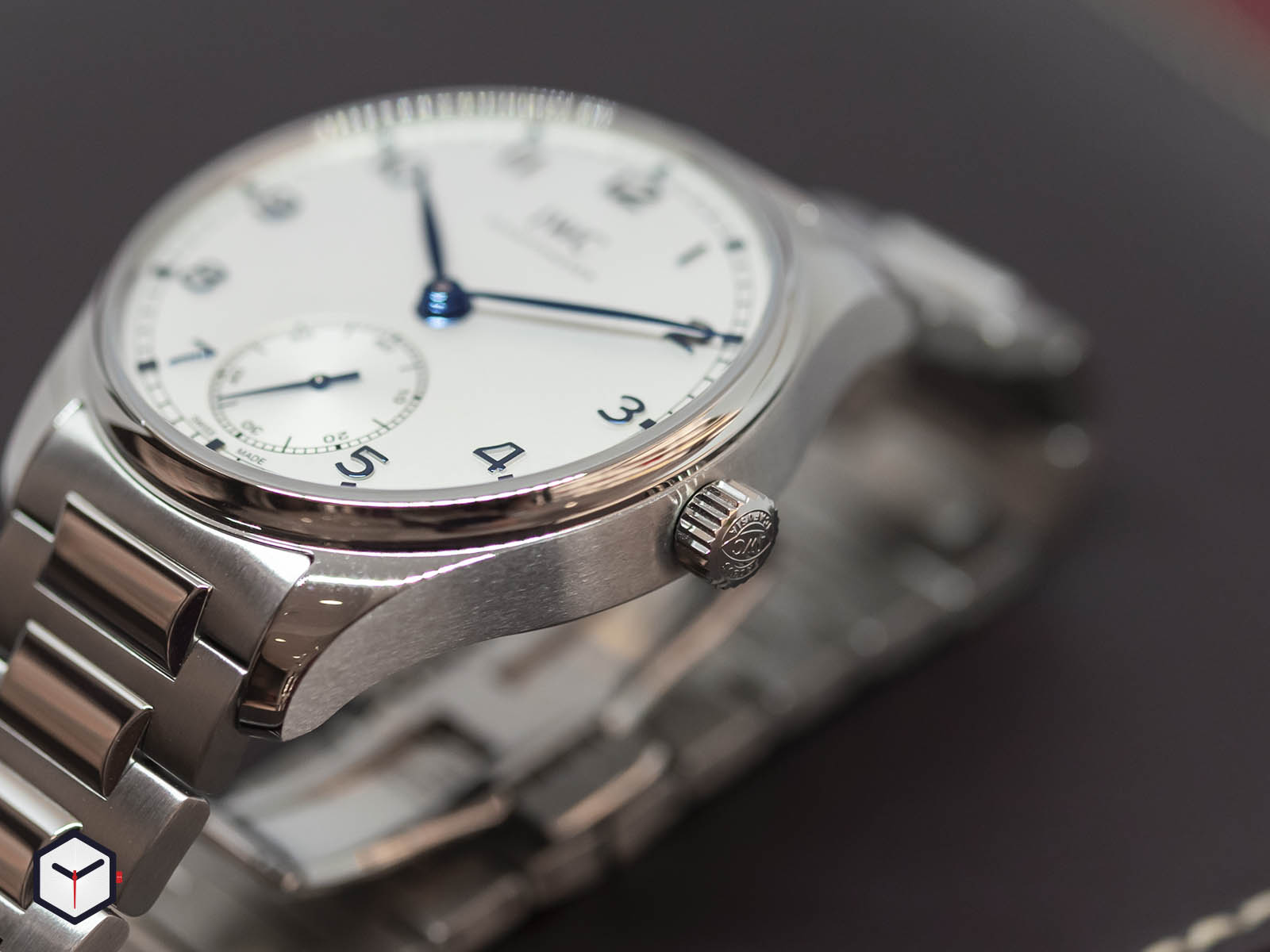 iw358312-iwc-portugieser-automatic-40-steel-bracelet-3.jpg