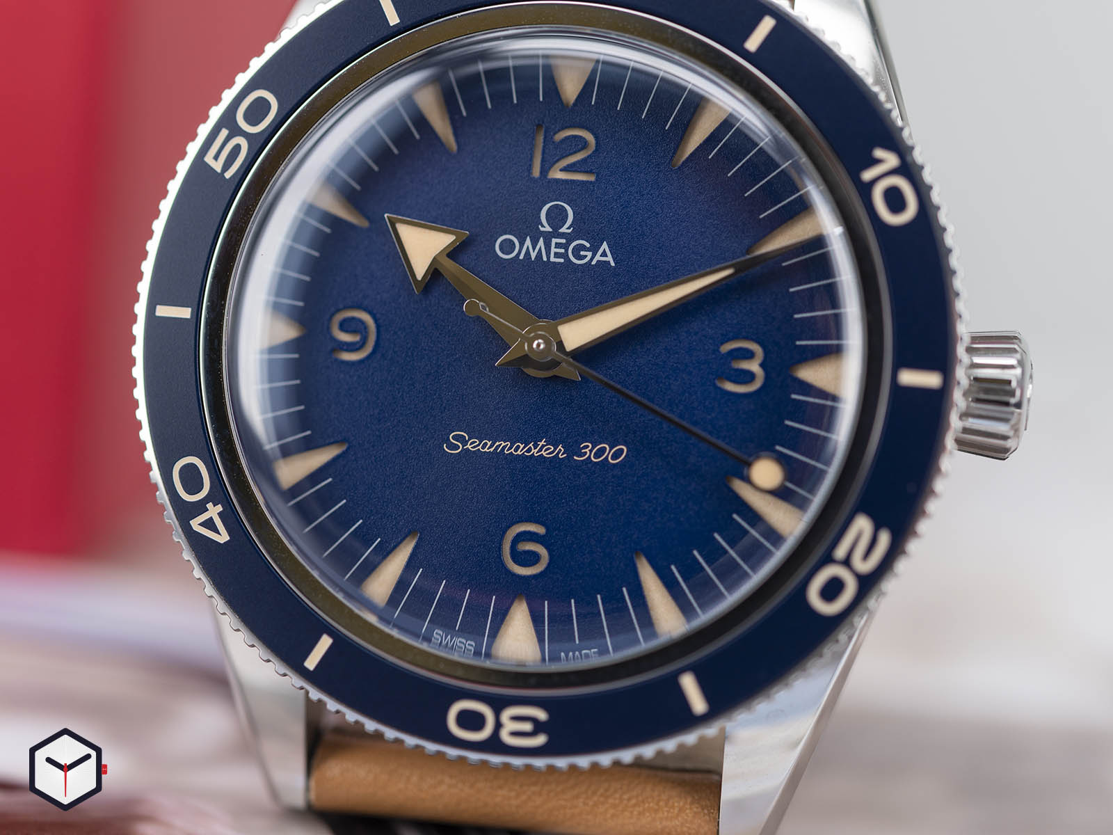 omega-seamaster-300-co-axial-master-chronometer-41mm-4.jpg