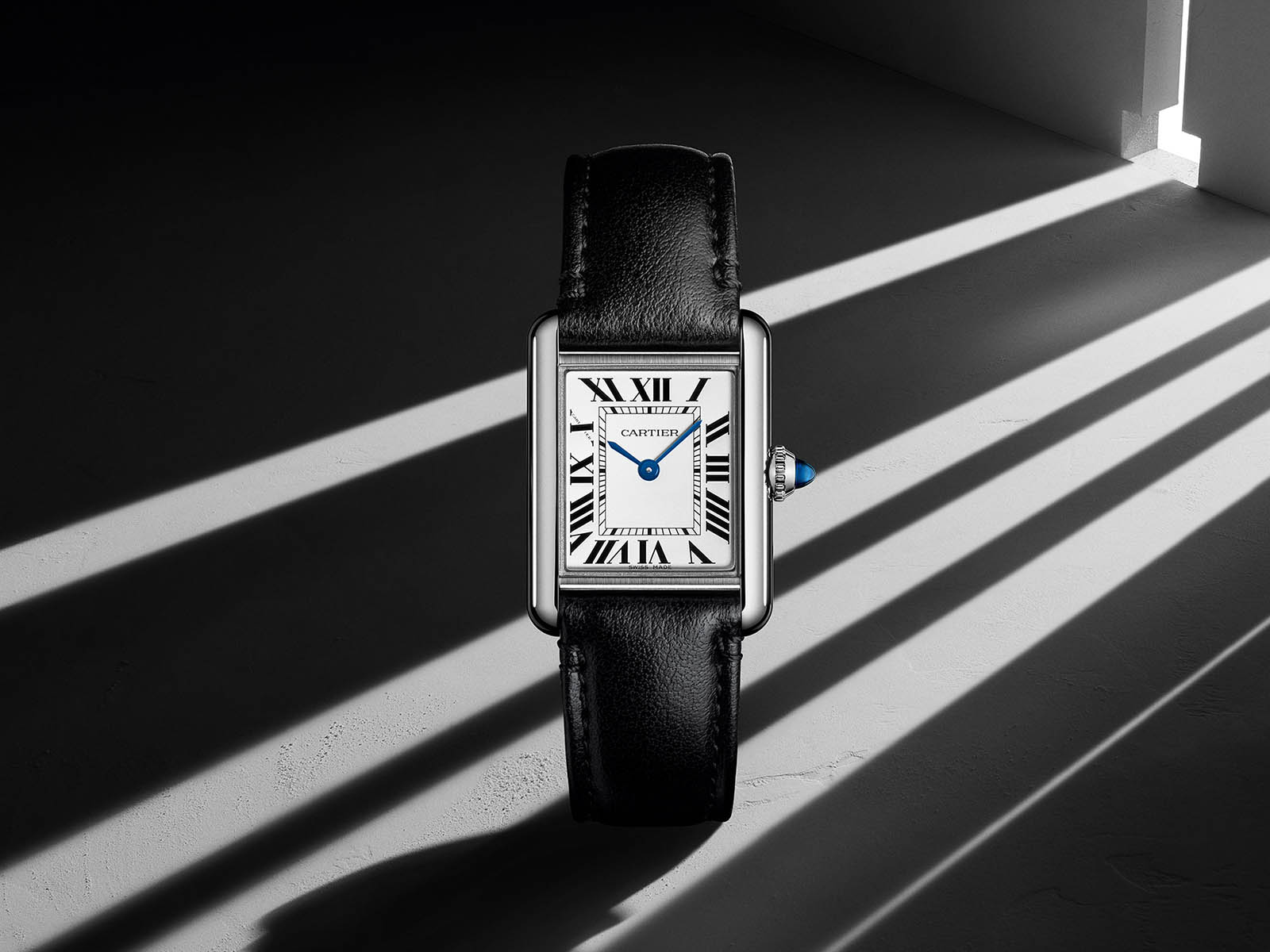 cartier-tank-louis-cartier-5.jpg