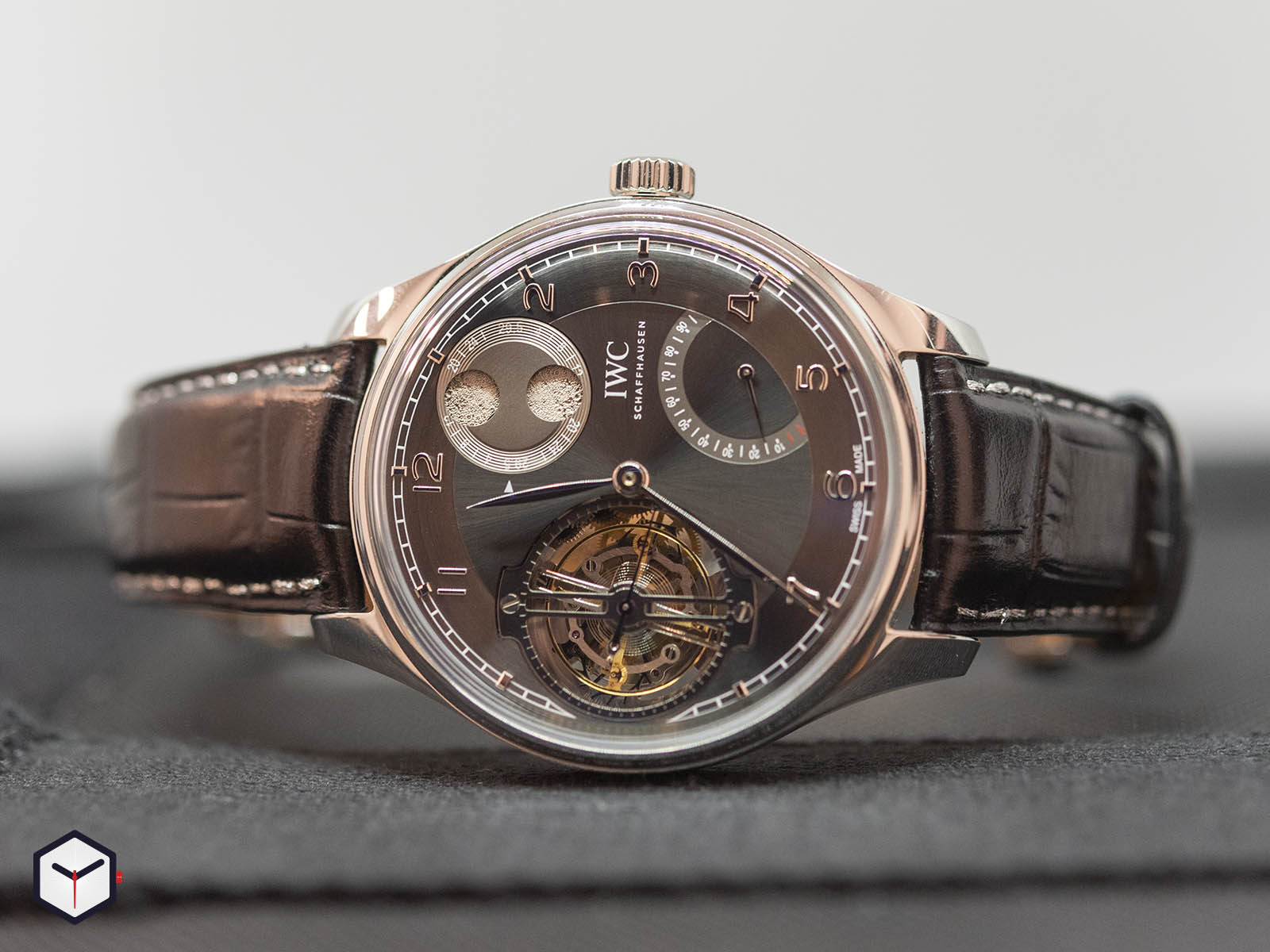 iwc-portugieser-constant-force-tourbillon-platinum-1.jpg