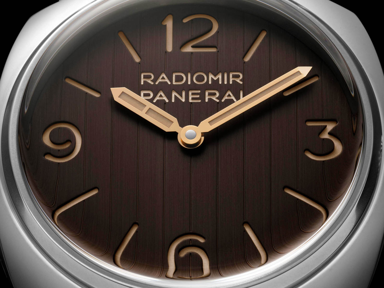 pam01243-panerai-radiomir-eilean-3.jpg