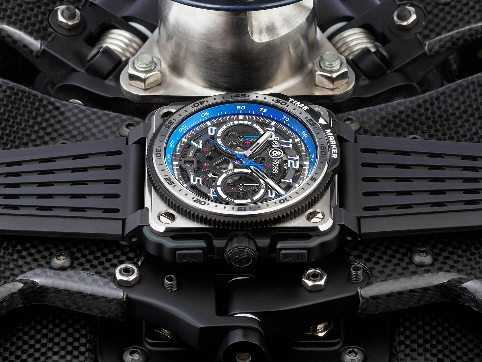 br-x1-a521-bell-ross-alpine-f1-collection-2.jpg