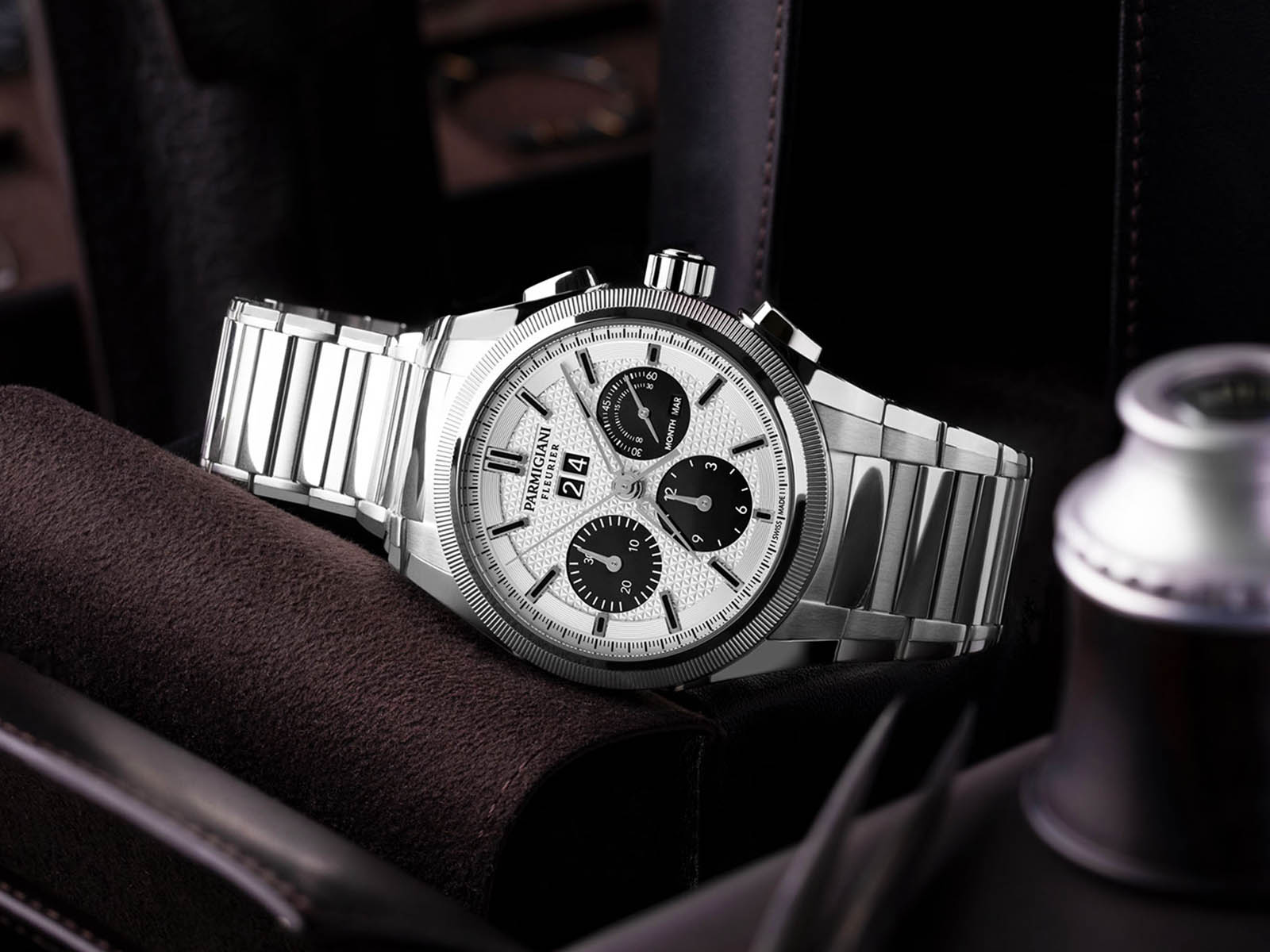 parmigiani-fleurier-tondagraph-gt-steel-panda-chrono-annual-calendar-1.jpg