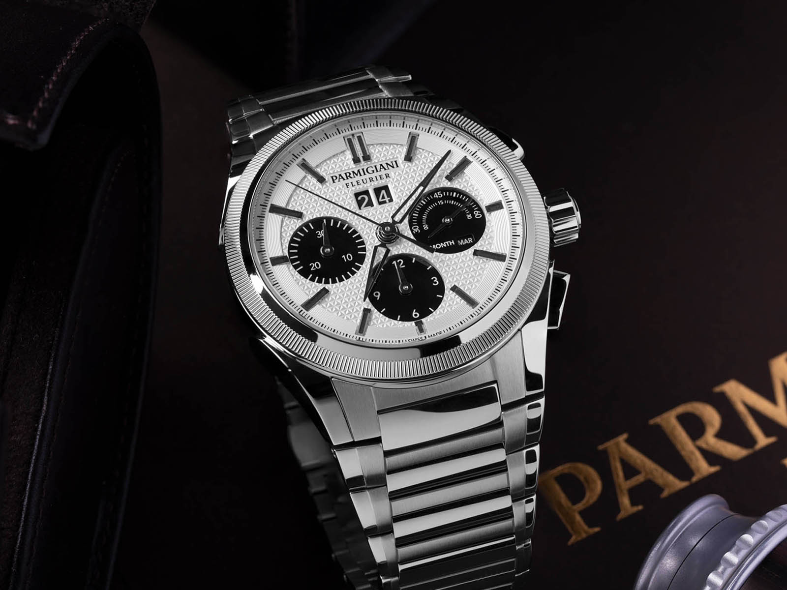 parmigiani-fleurier-tondagraph-gt-steel-panda-chrono-annual-calendar-3.jpg