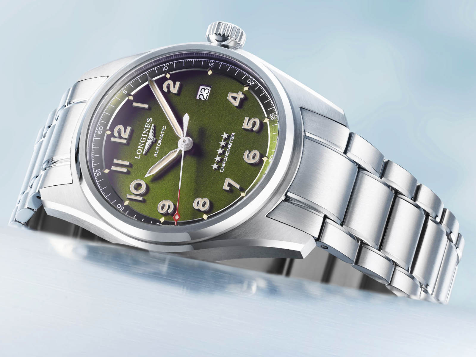 longines-spirit-time-and-date-green-2.jpg