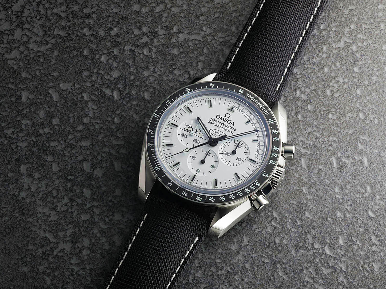 omega-speedmaster-professional-snoopy-9.jpg