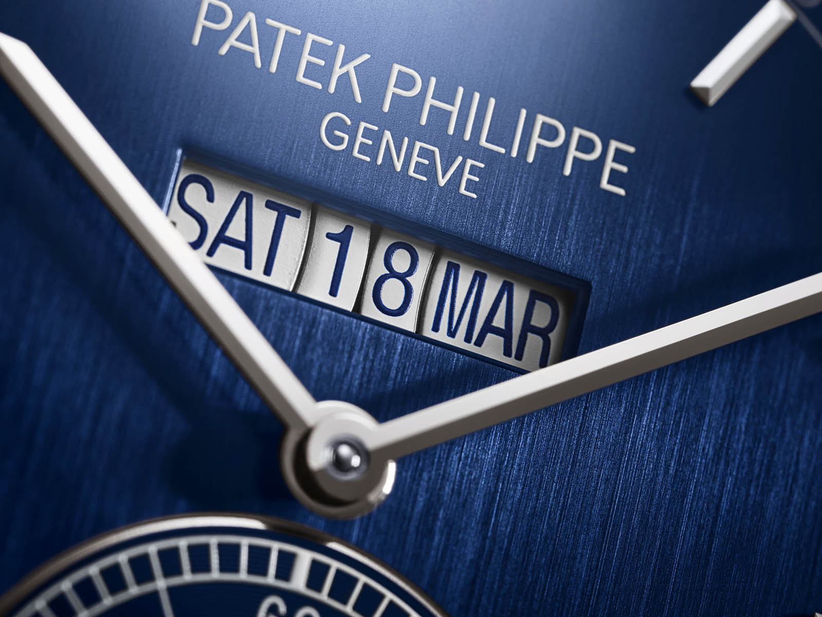 5236p-001-patek-philippe-in-line-perpetual-calendar-10.jpg