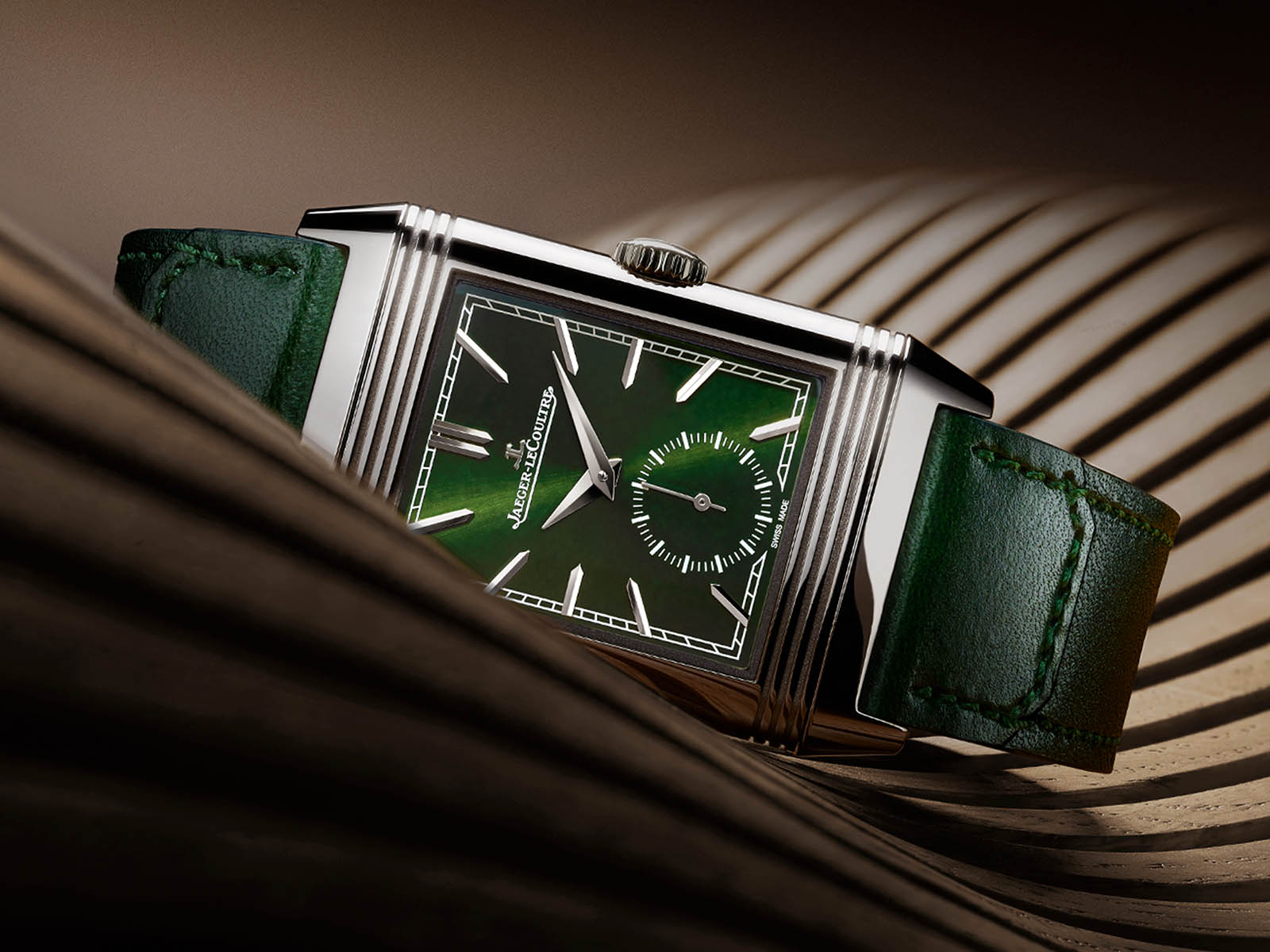 q3978430-jaeger-lecoultre-reverso-tribute-small-seconds-green-dial-1.jpg