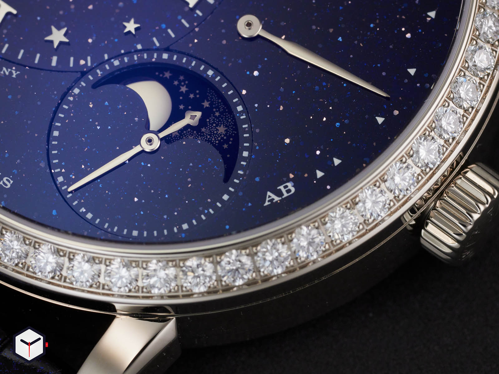 182-886-a-lange-sohne-little-lange-1-moonphase-1-2.jpg