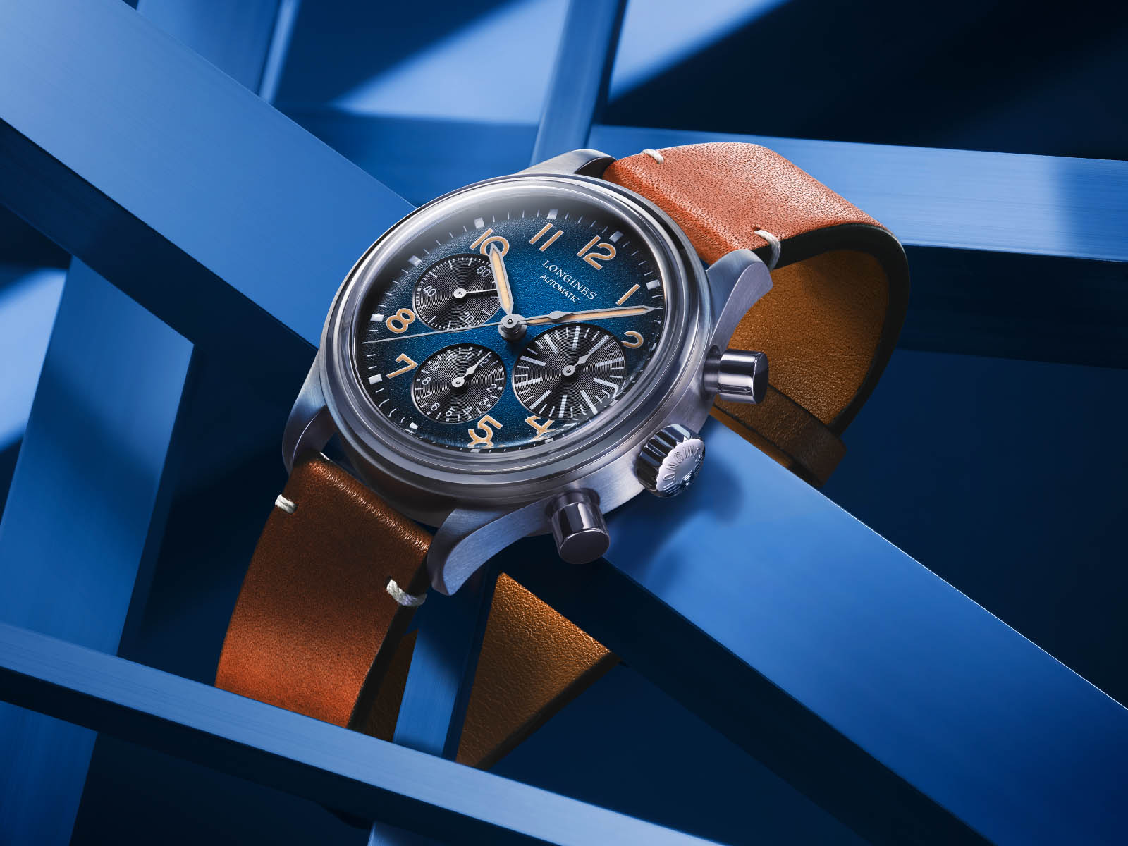 l2-816-1-93-2-longines-avigation-bigeye-titanium-1.jpg