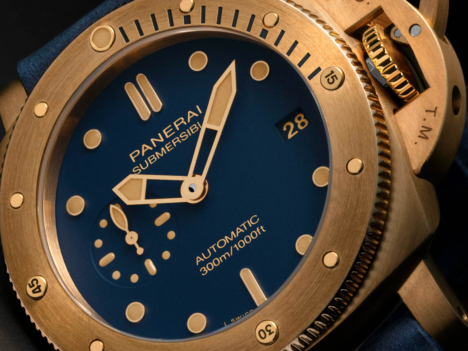 pam01074-officine-panerai-submersible-bronzo-blu-abisso-4.jpg