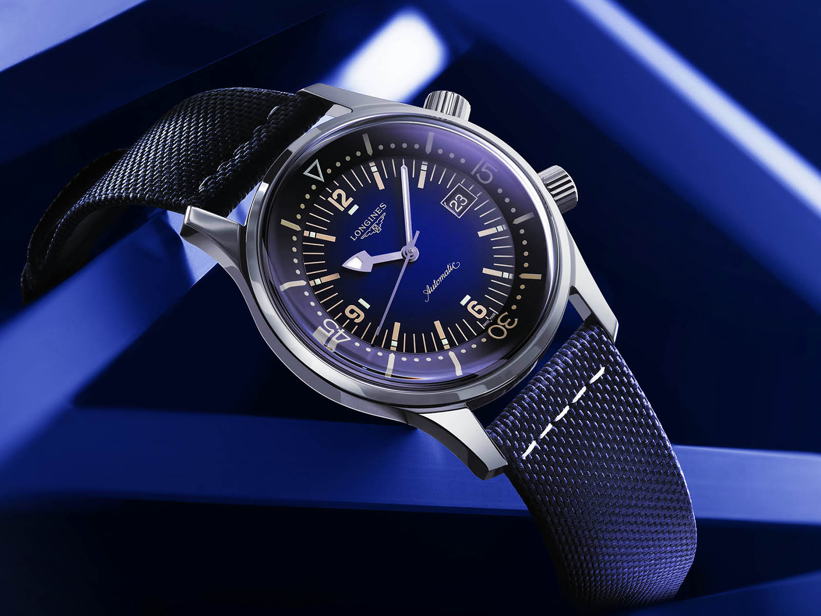 l3-774-4-90-2-longines-legend-diver-new-dial-colors-1.jpg