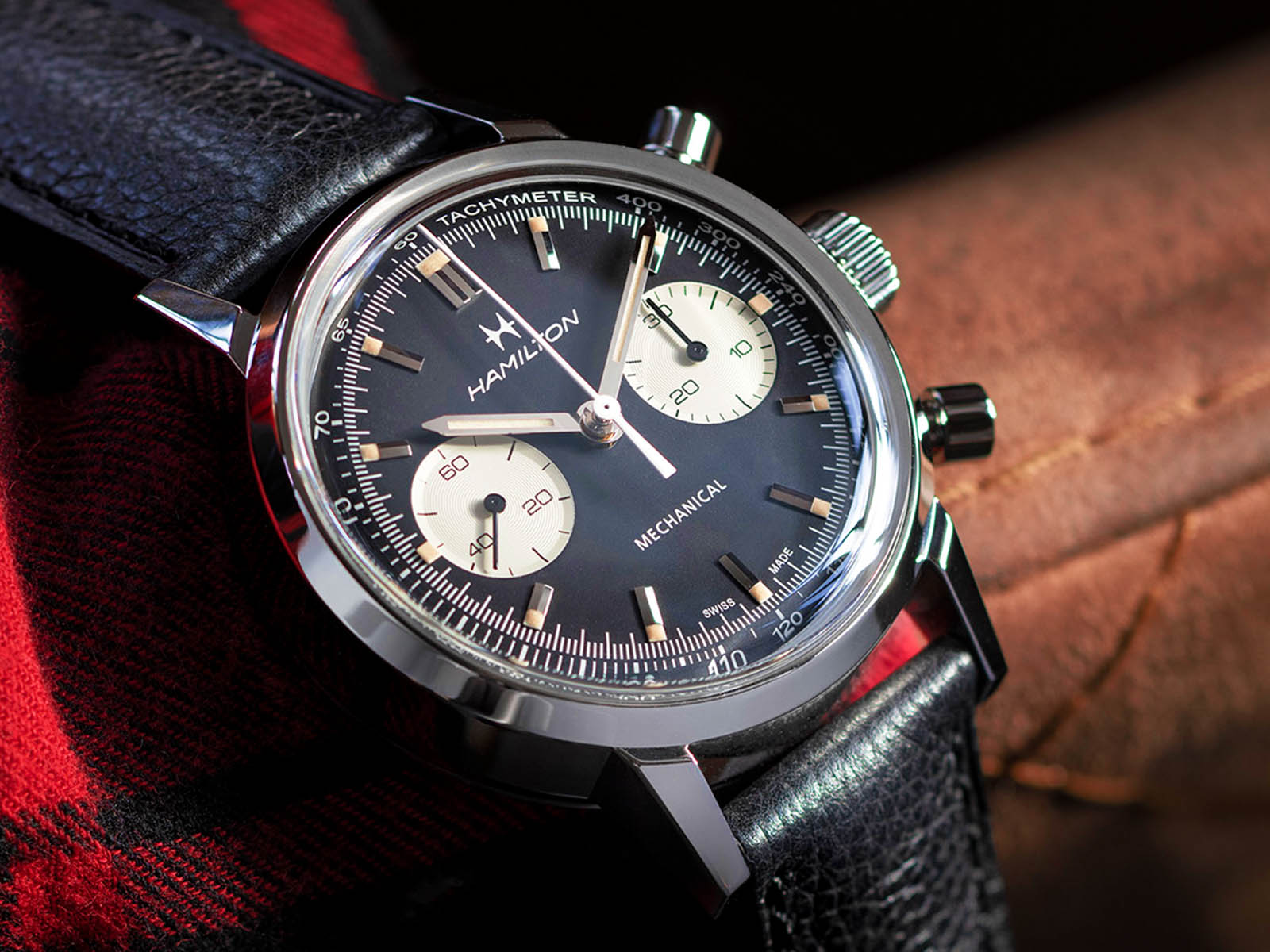 h38429730-hamilton-intra-matic-chronograph-h-hand-wound-1.jpg